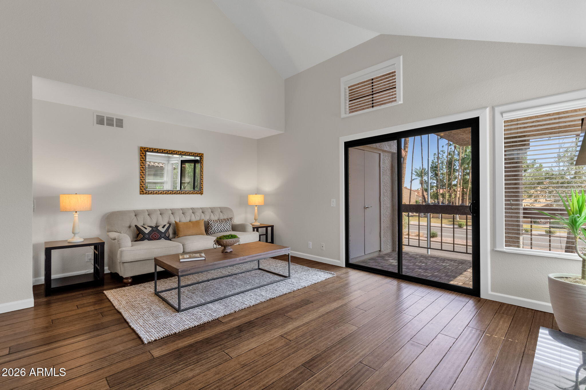 8700 E MOUNTAIN VIEW Road 2037