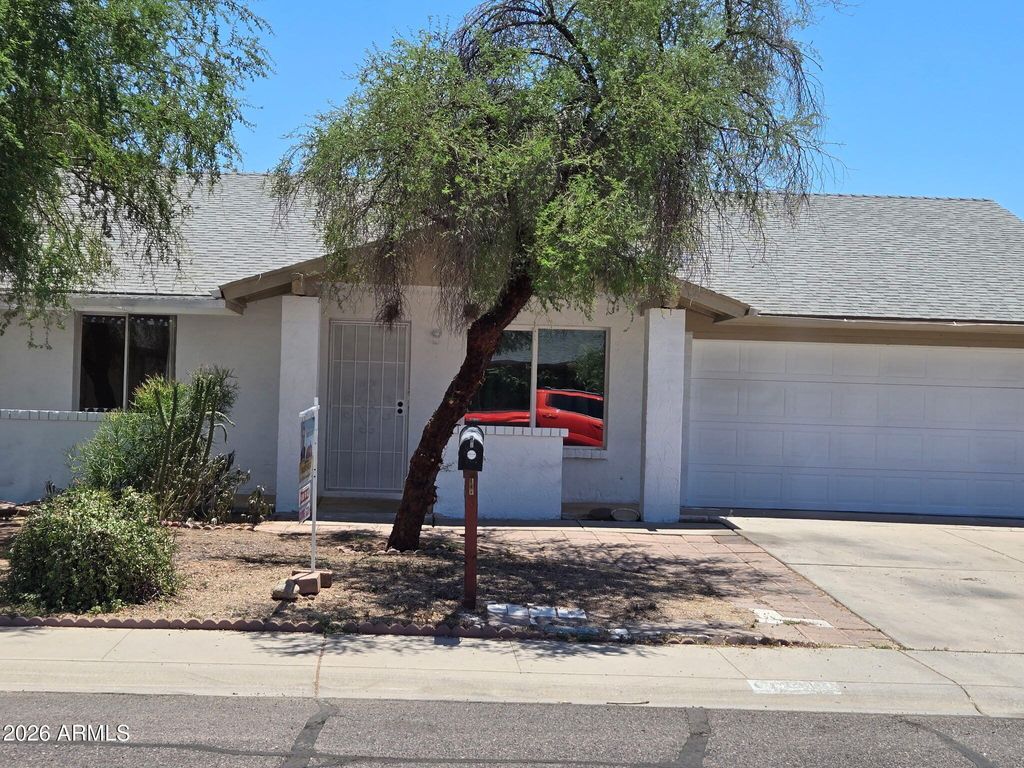 Photo of 4413 W Shangri La Road, Glendale, AZ 85304 (MLS # 7025829)