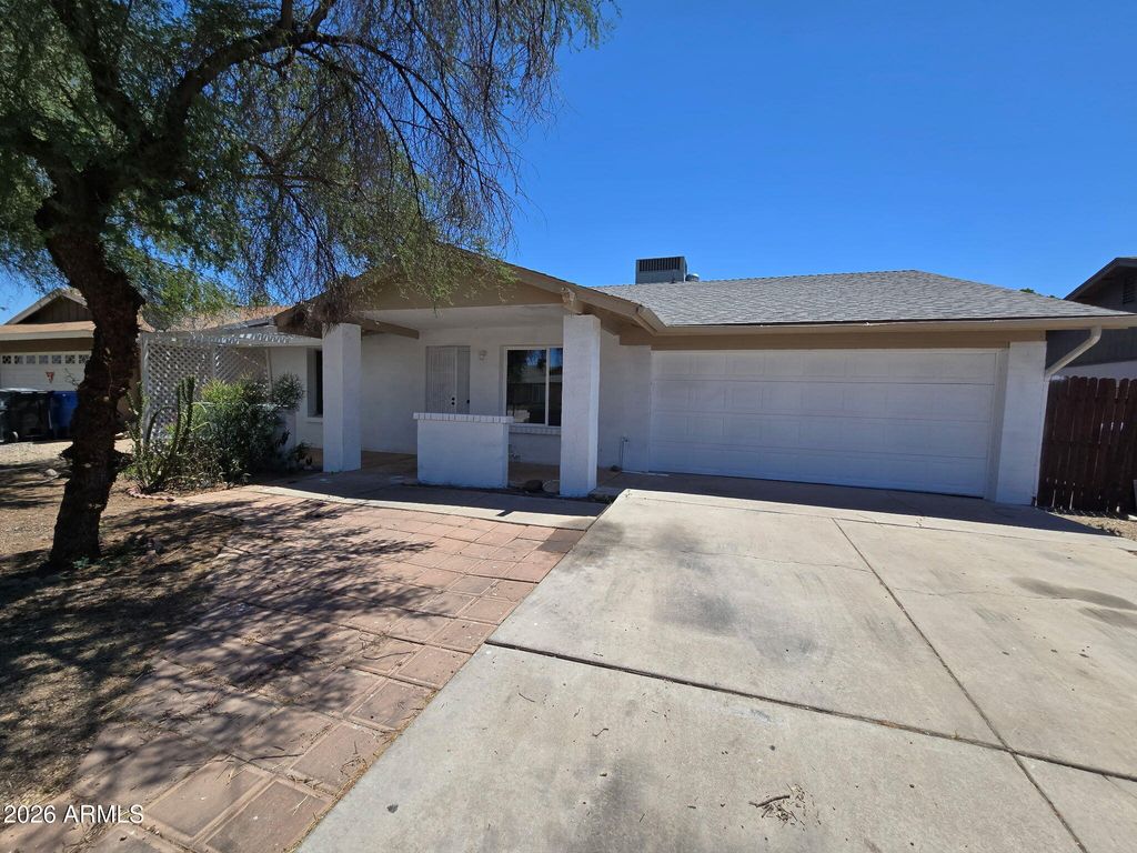 Photo of 4413 W Shangri La Road, Glendale, AZ 85304 (MLS # 7025829)