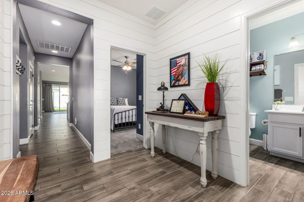 Photo of 542 E Bamboo Lane, San Tan Valley, AZ 85140 (MLS # 6990010)