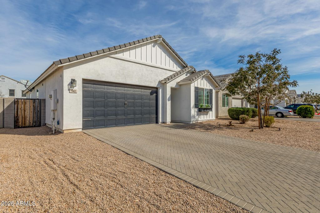 Photo of 542 E Bamboo Lane, San Tan Valley, AZ 85140 (MLS # 6990010)