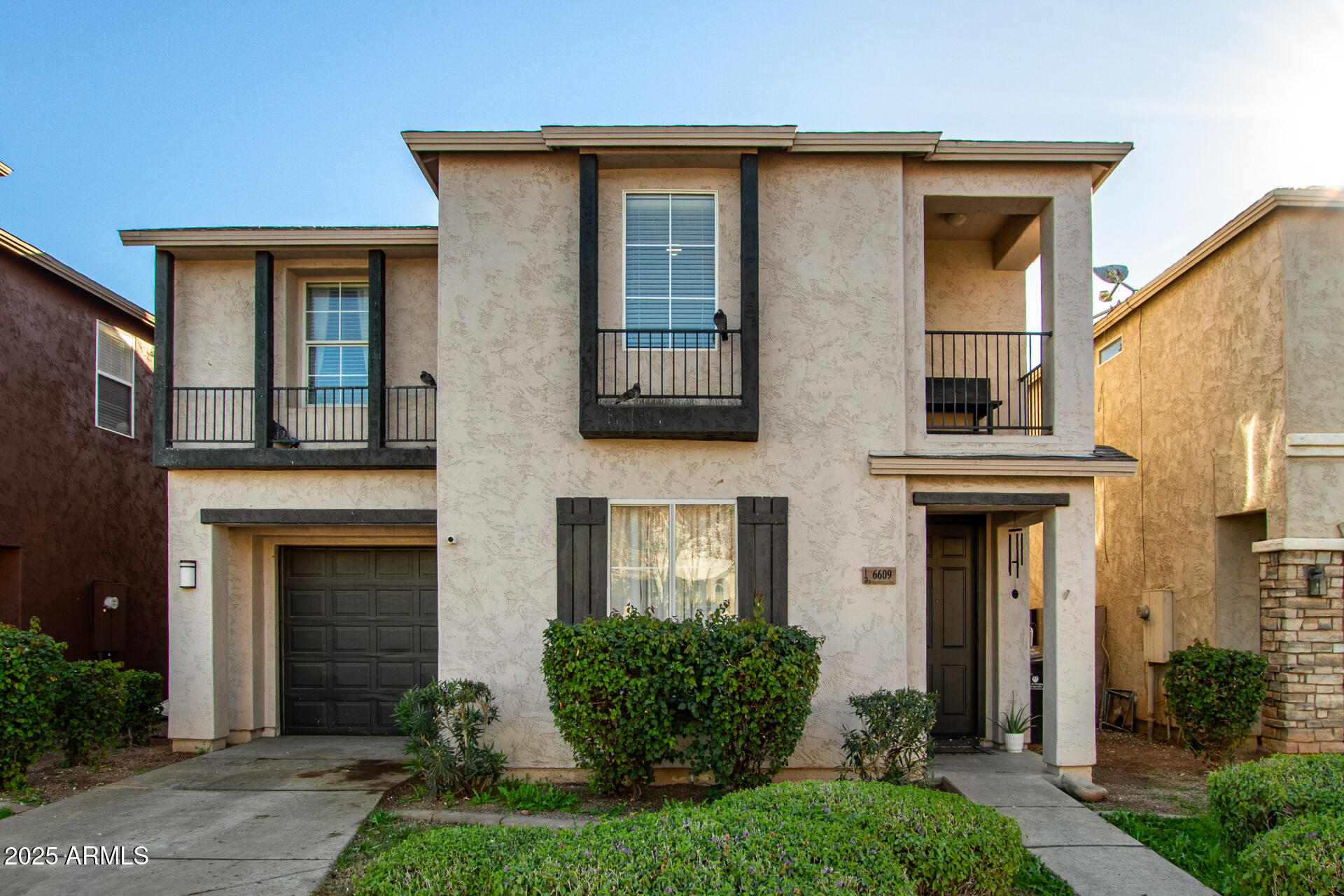 6609 W JOHNSON Street