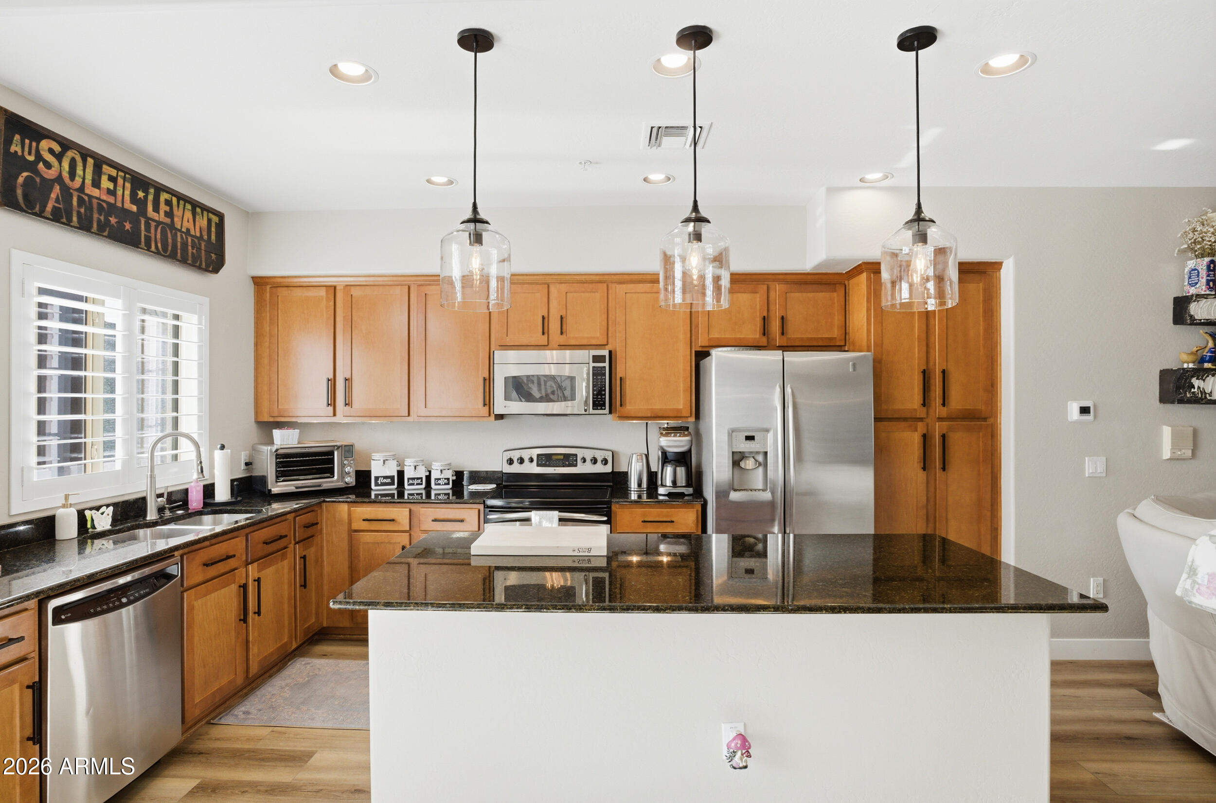 3935 E ROUGH RIDER Road 1219