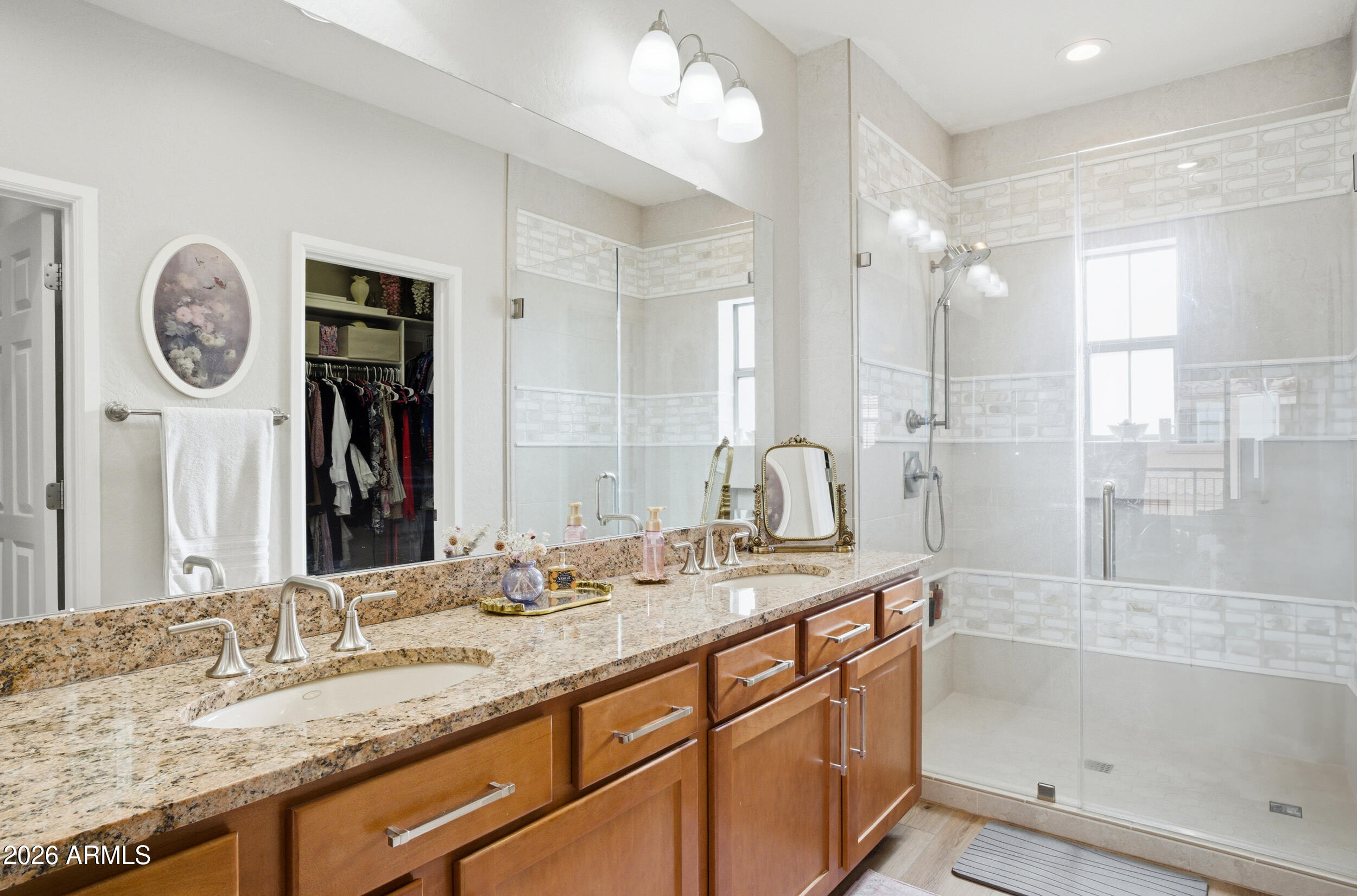 3935 E ROUGH RIDER Road 1219