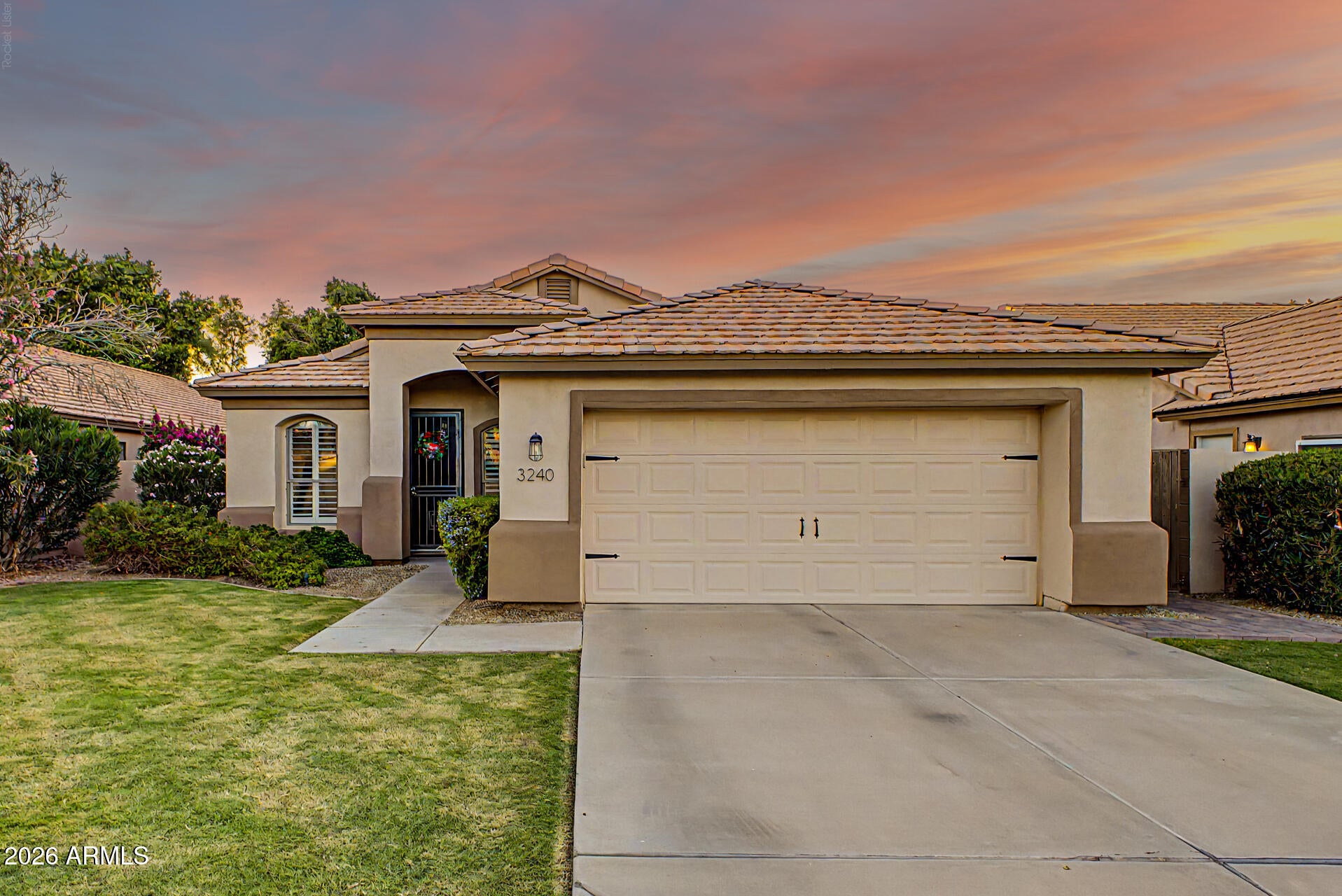 3240 S CASCADE Place