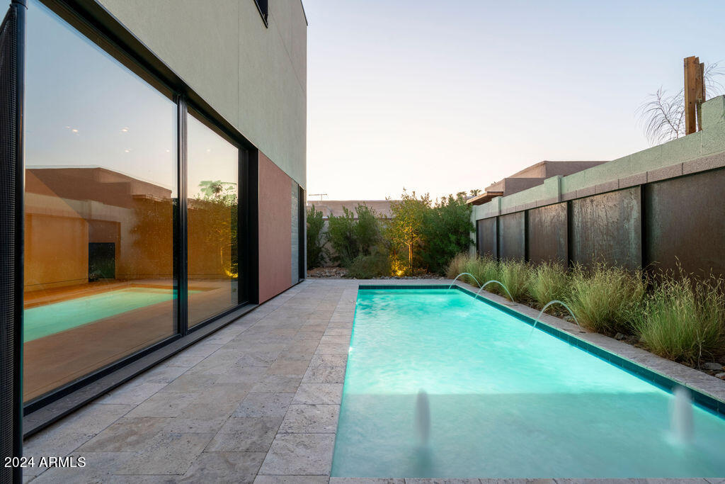 1740 E OCOTILLO Road 4