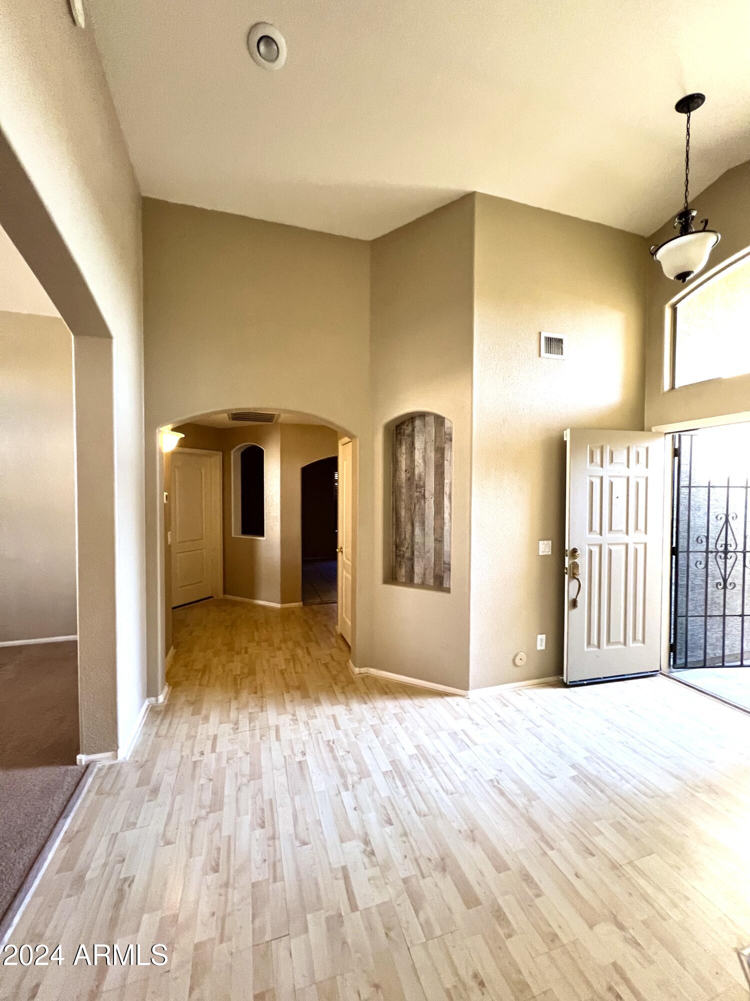 11210 E Pronghorn Avenue