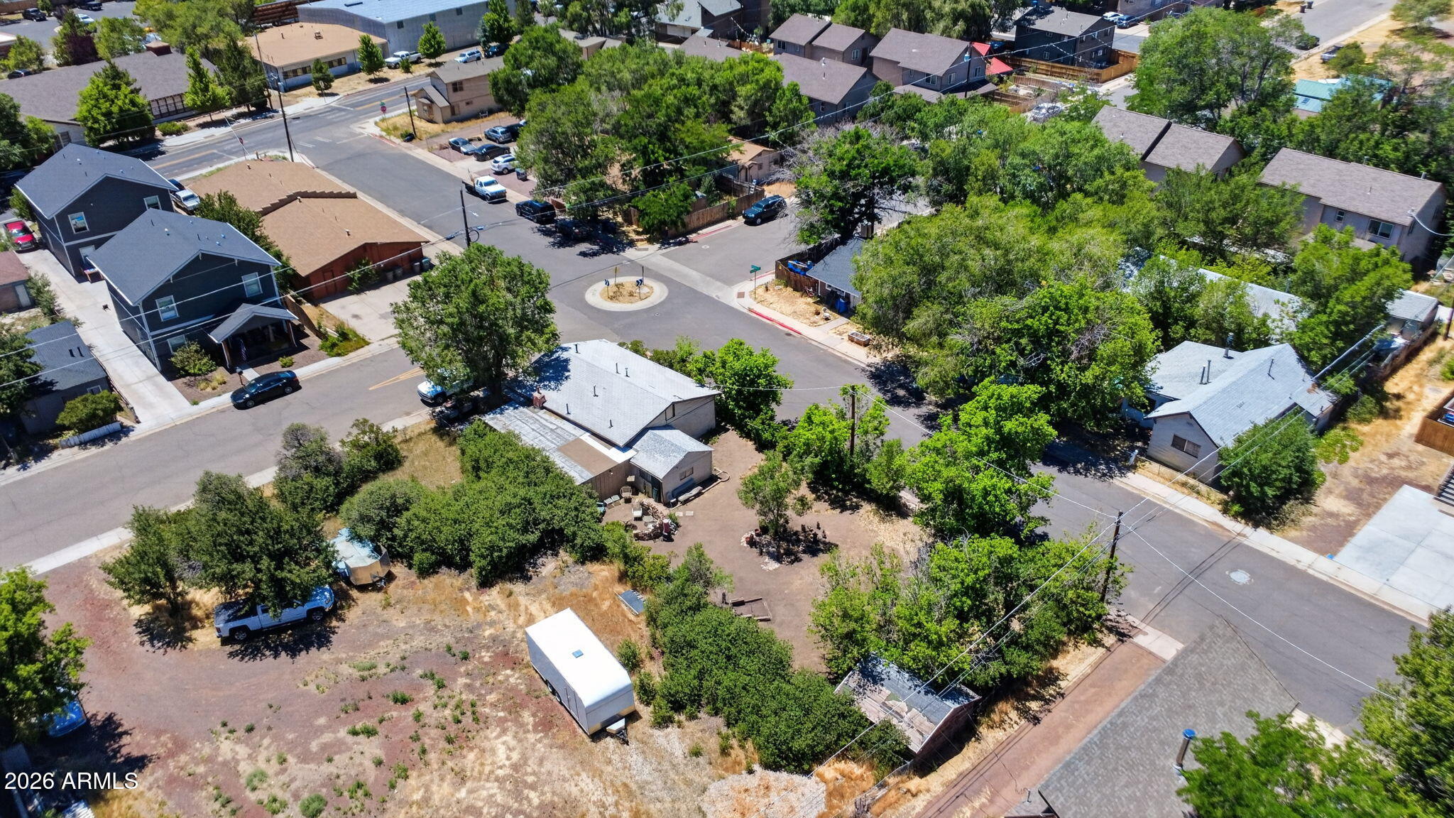 530 W TOMBSTONE Avenue