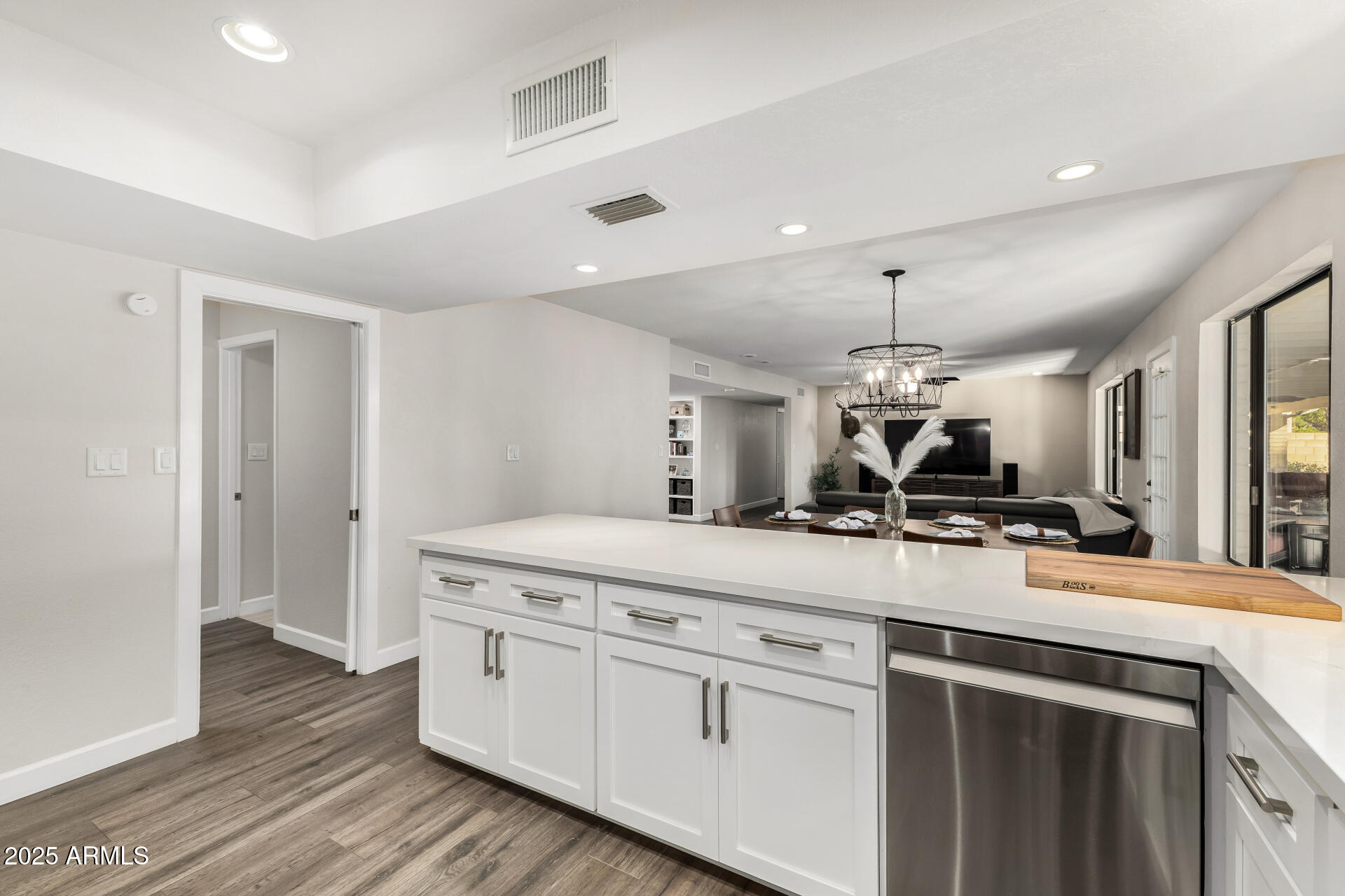 11449 N BANCROFT Drive