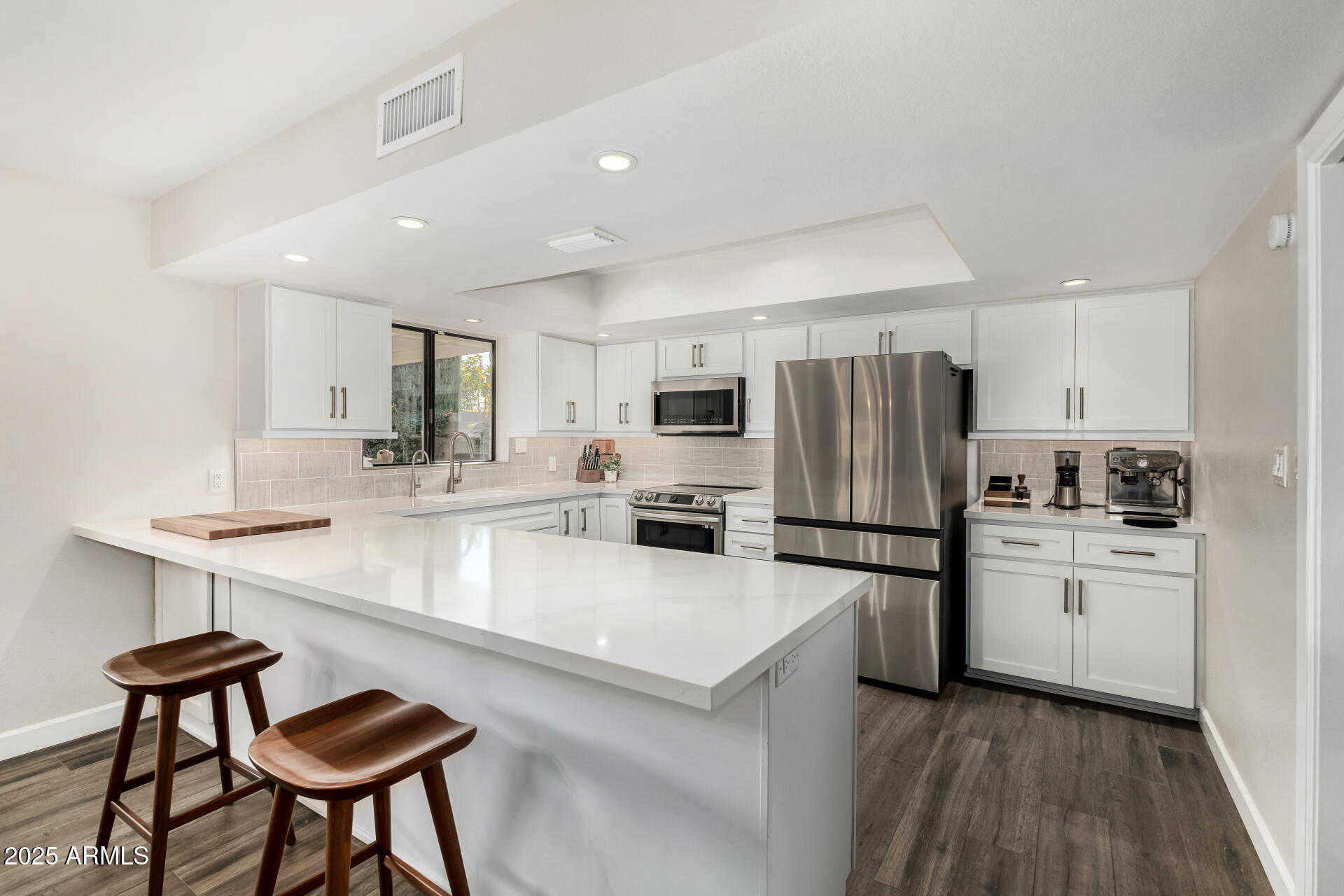 11449 N BANCROFT Drive