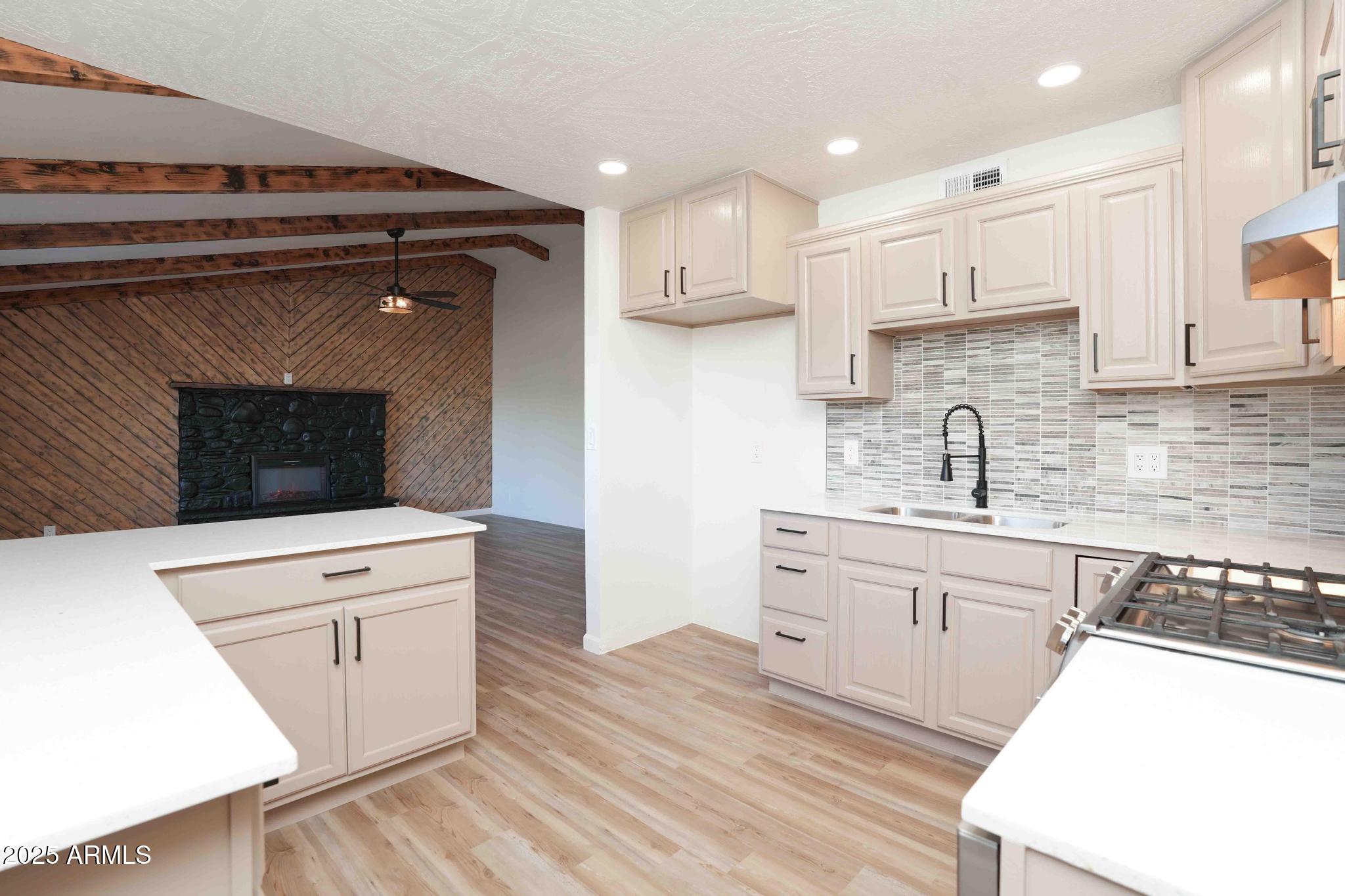 2694 S CLIFF VIEW Drive