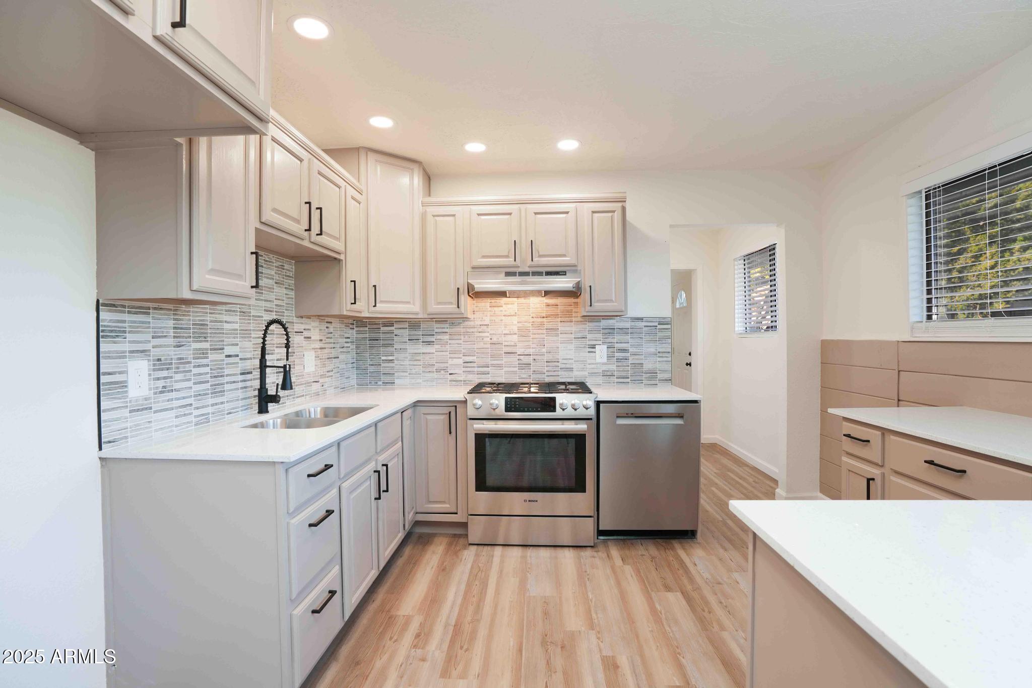 2694 S CLIFF VIEW Drive