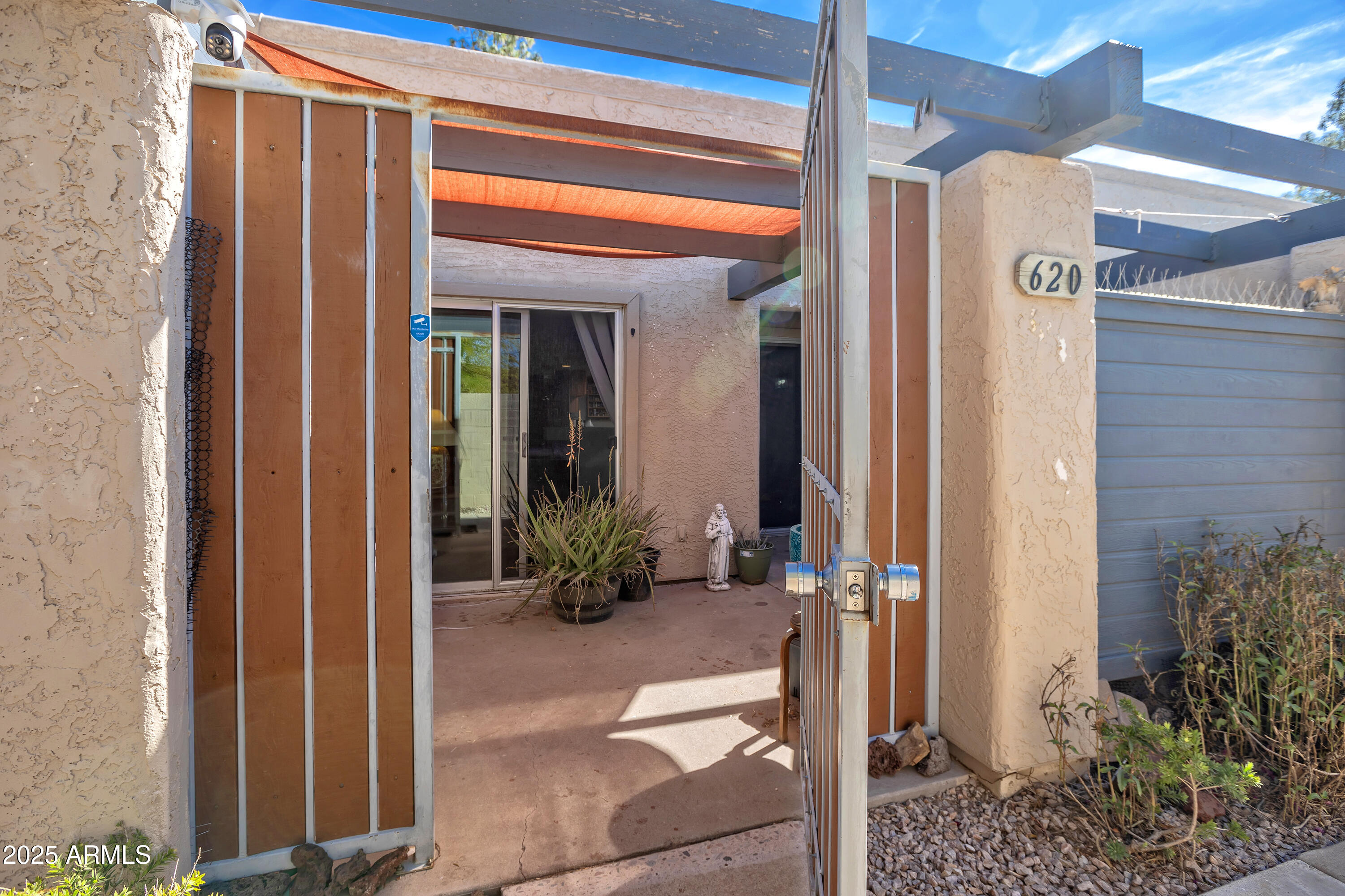 620 S ALLRED Drive