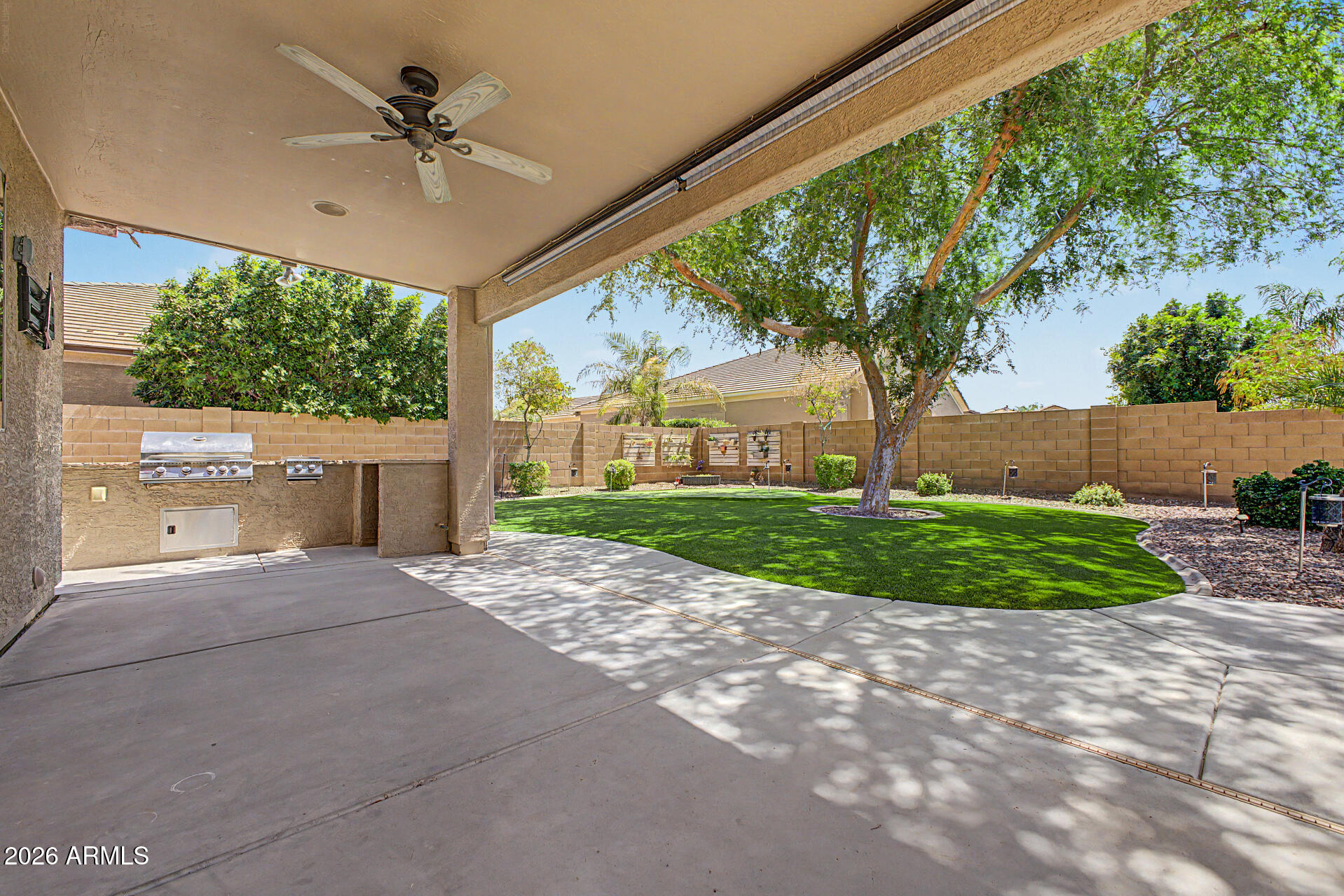 7419 W Lariat Lane