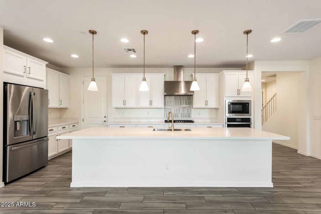 Photo of 1645 S Follett Way, Gilbert, AZ 85295 (MLS # 6922637)
