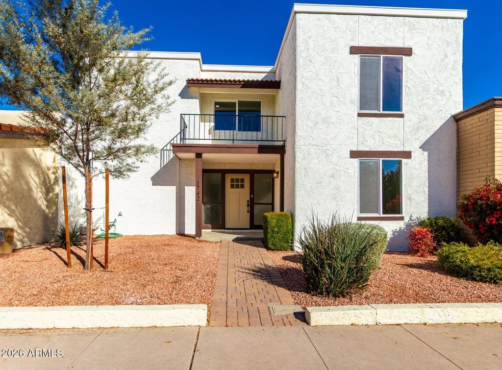 Photo of 1742 W Stella Lane, Phoenix, AZ 85015 (MLS # 6974801)