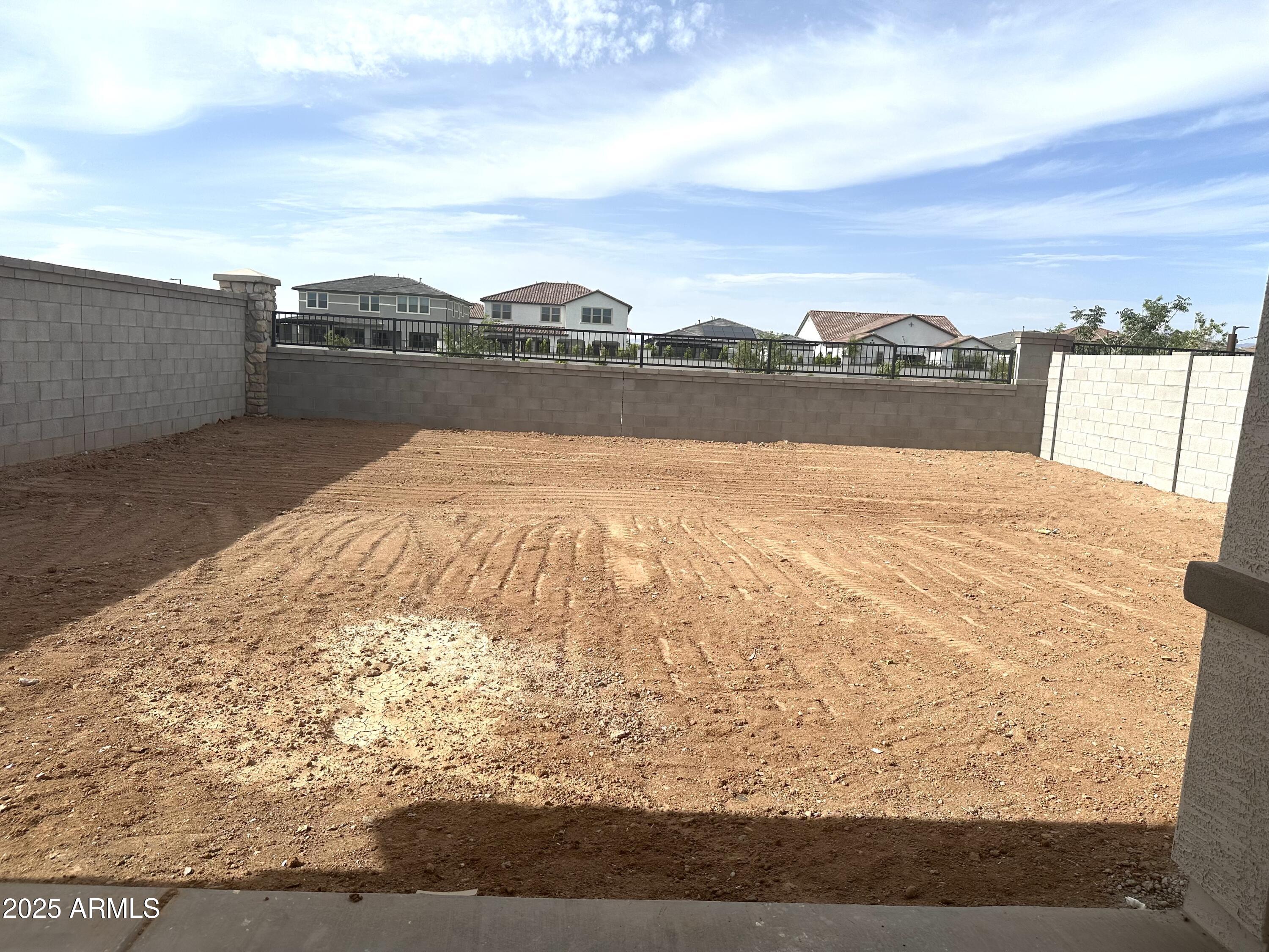 820 W Lark Drive