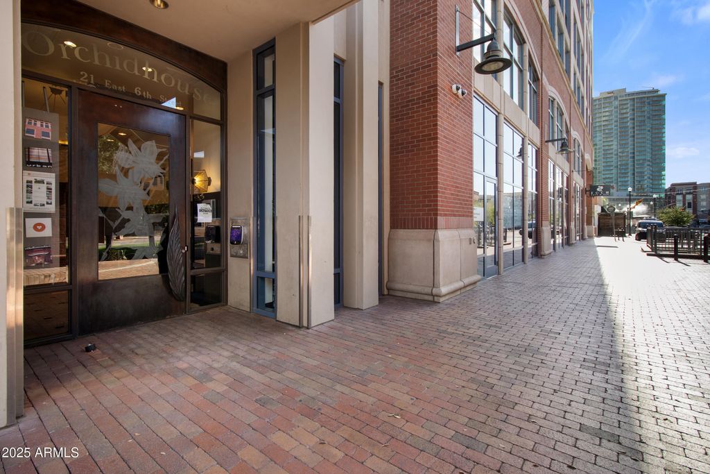 Photo of 21 E 6th Street #412, Tempe, AZ 85281 (MLS # 7030857)