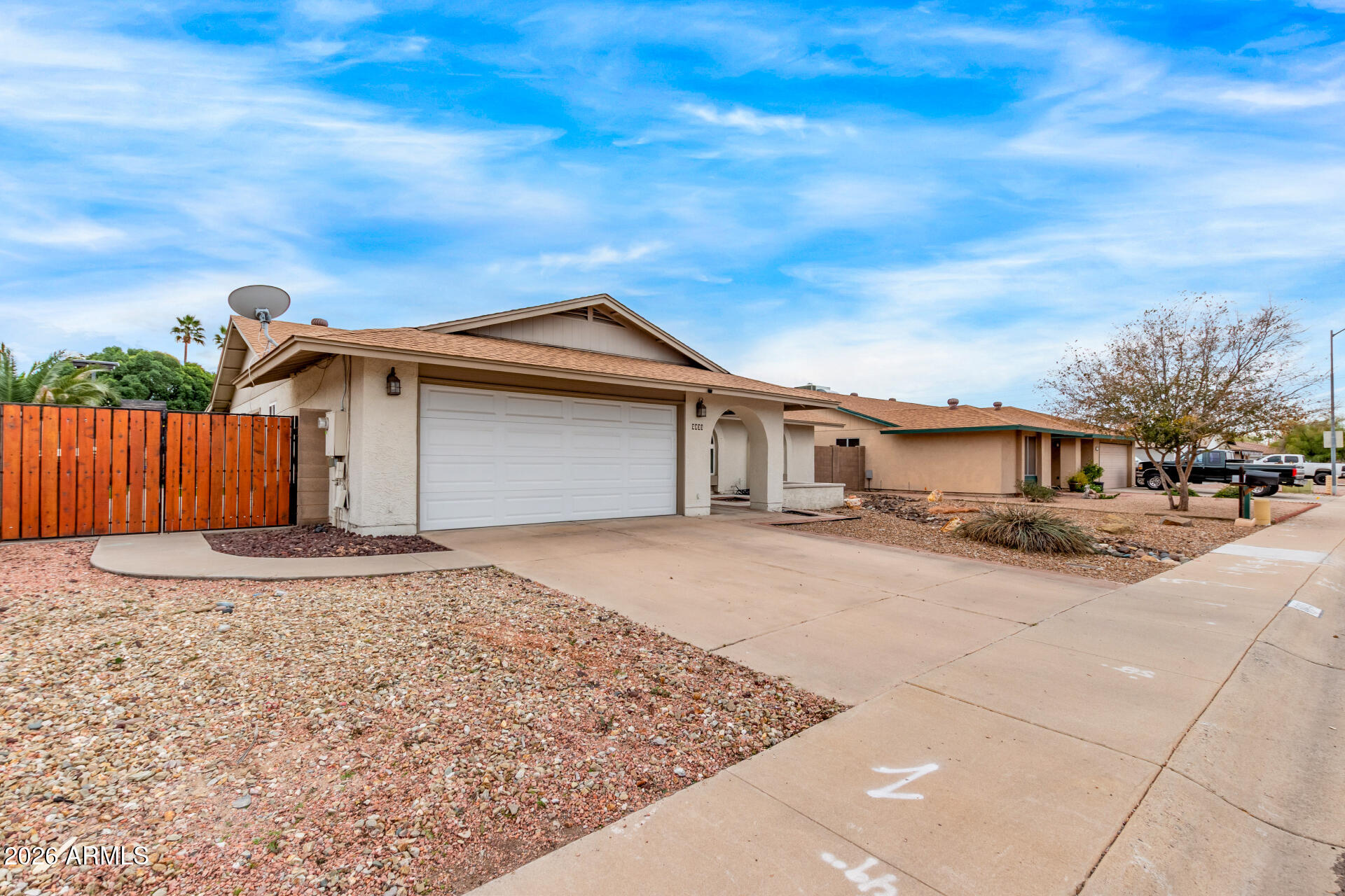 5831 W CAMPO BELLO Drive