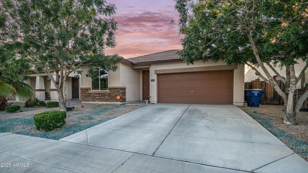Photo of 11742 W Chase Lane, Avondale, AZ 85323 (MLS # 6872710)
