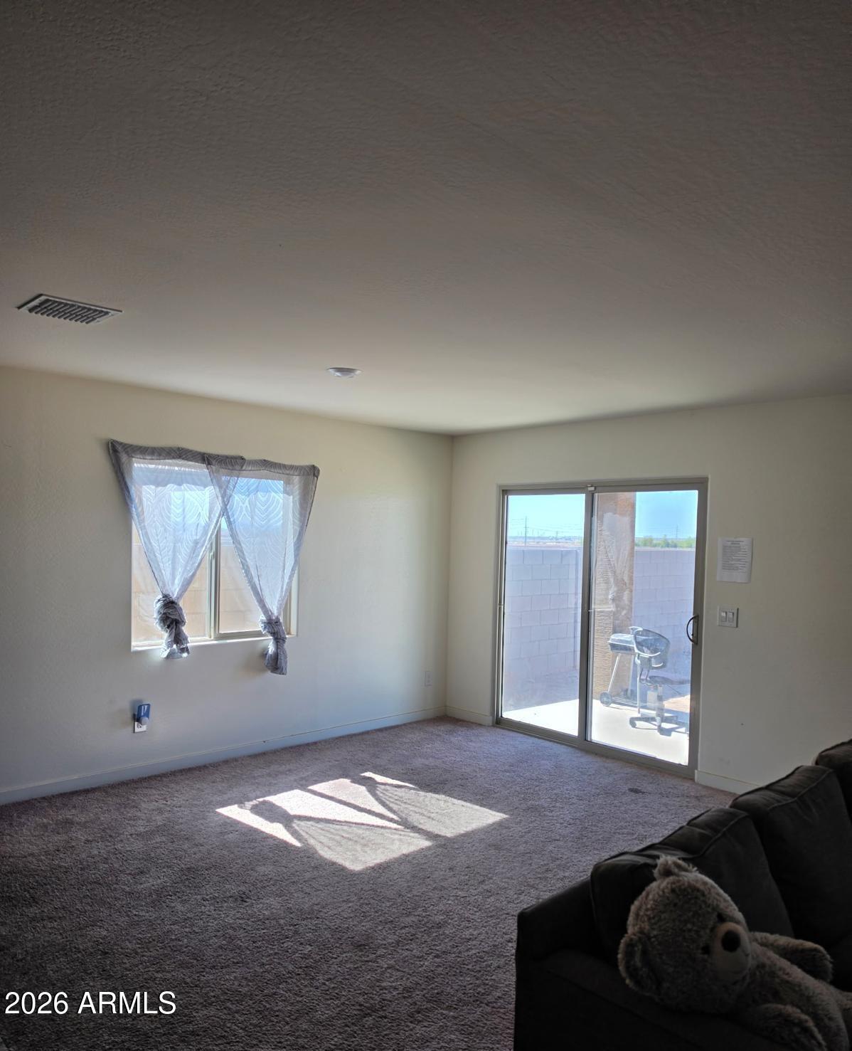 980 W 20TH Street
