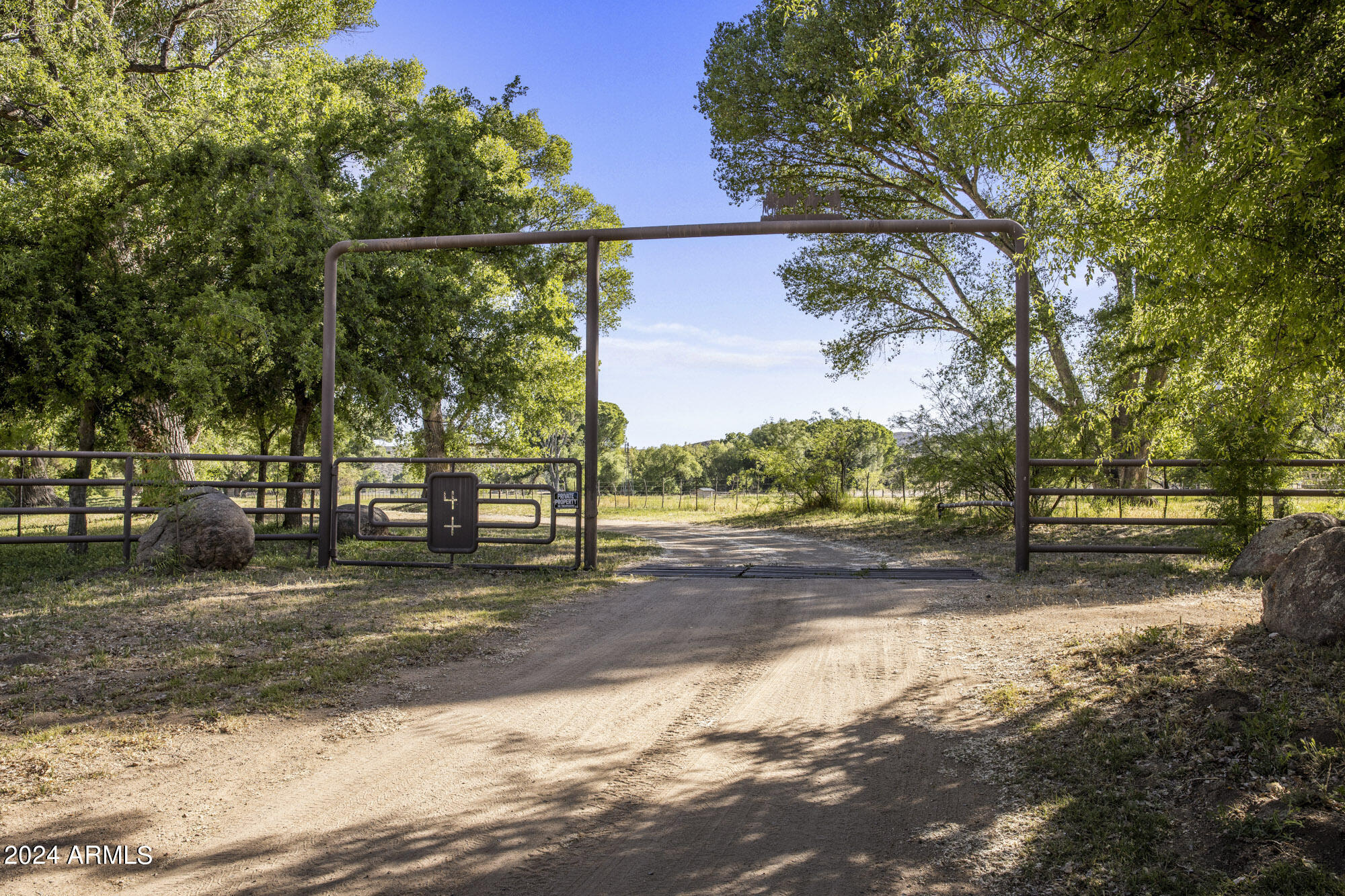 5500 S FOUR CROSS RANCH Road