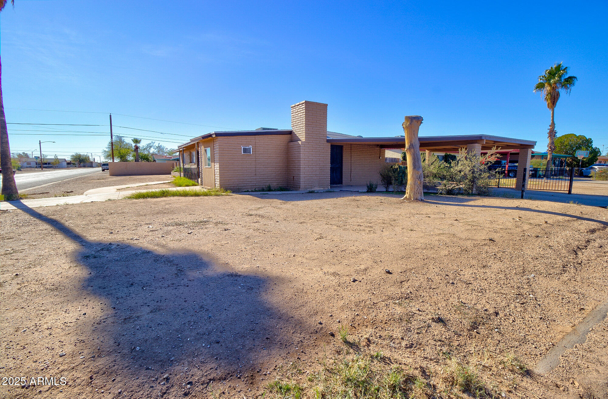 Properties 3 1204 N ADAMS Street