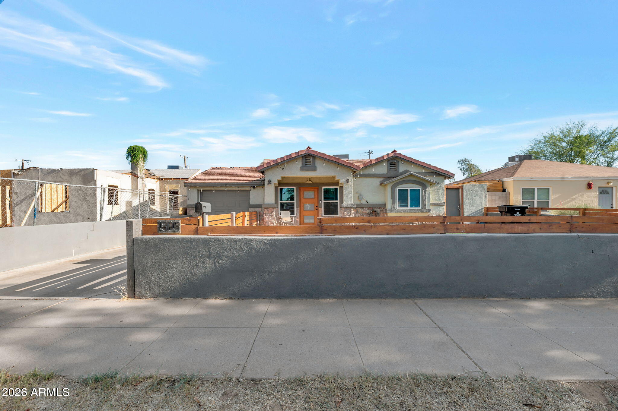 1505 E WILLETTA Street