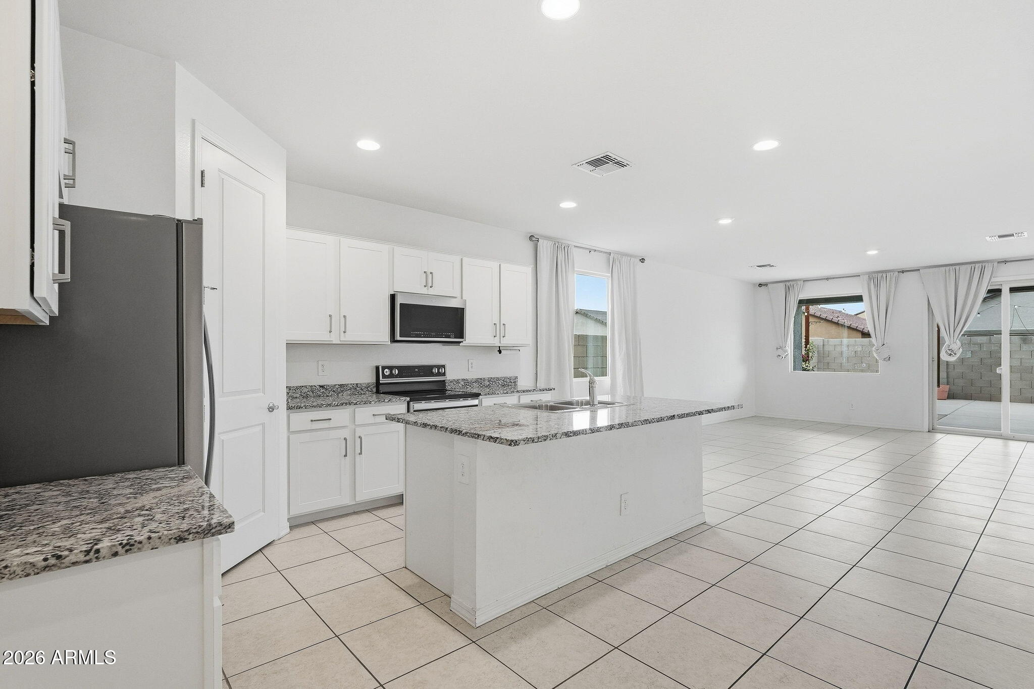 36284 W SAN CLEMENTE Avenue