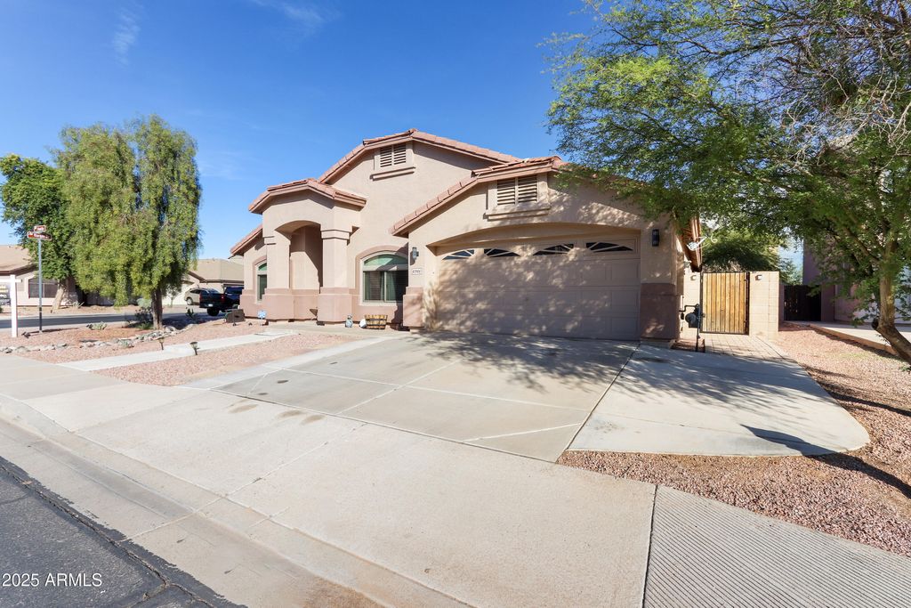 Photo of 41946 W Frost Drive, Maricopa, AZ 85138 (MLS # 6952144)