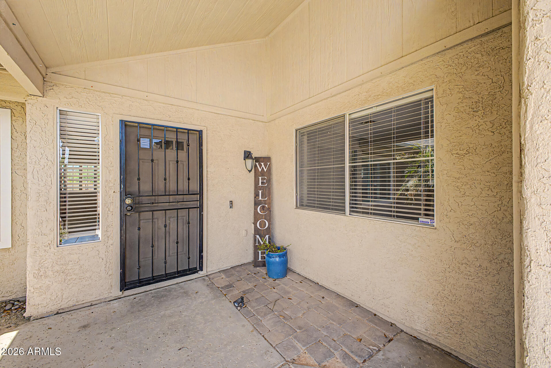 15652 N 38TH Place