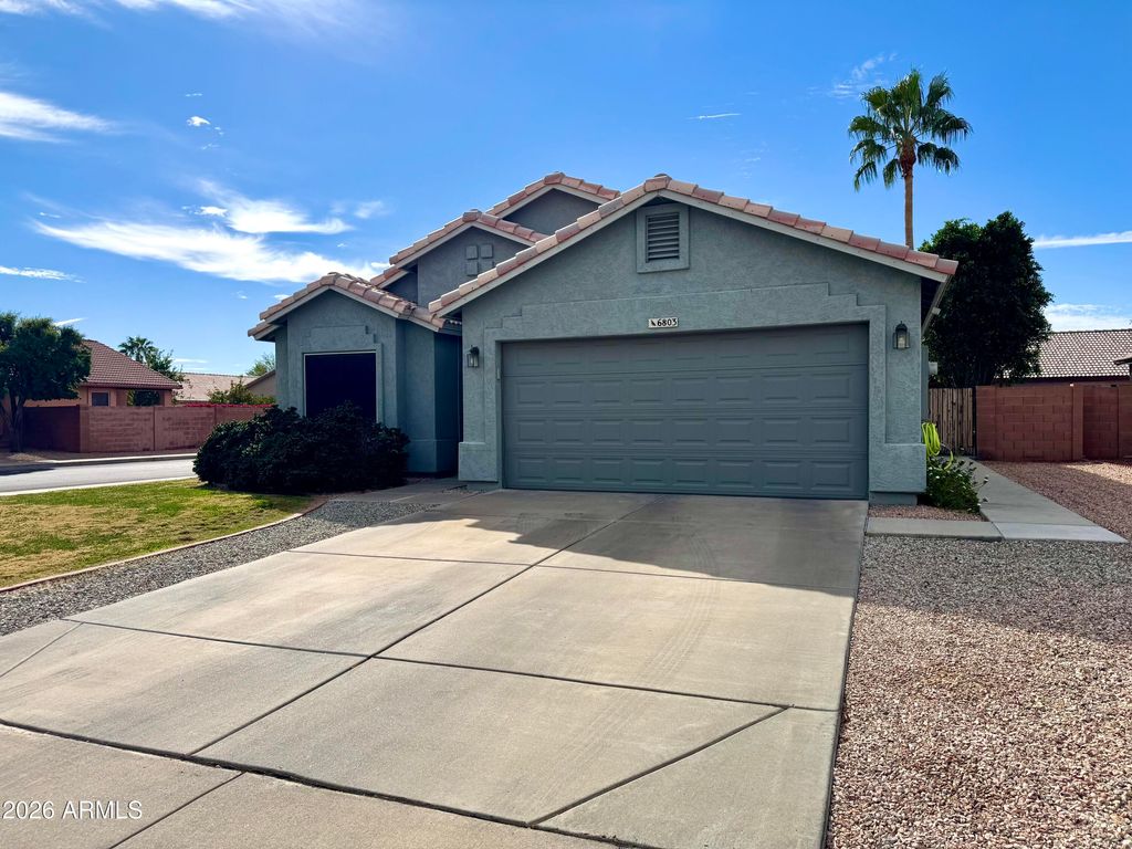 Photo of 6803 W Caribbean Lane, Peoria, AZ 85381 (MLS # 6985849)