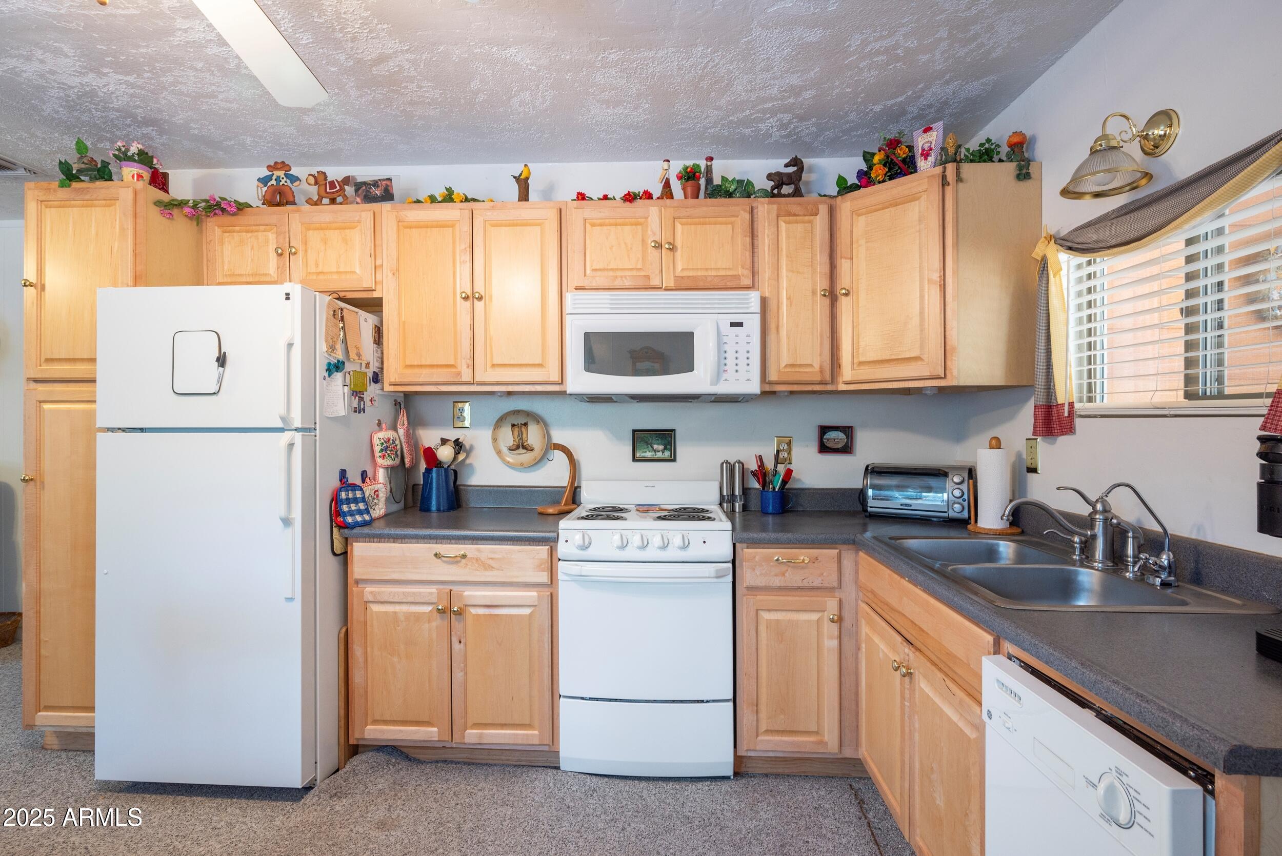 BEAVER VALLEY ESTATES 3 - Residential