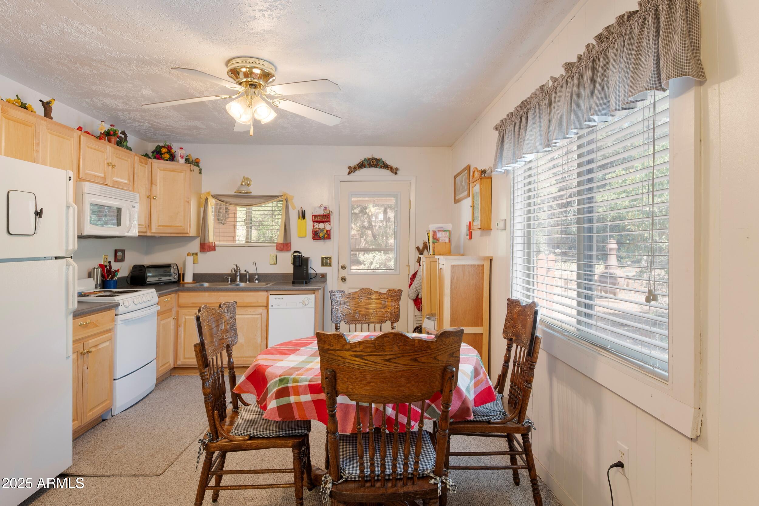 BEAVER VALLEY ESTATES 3 - Residential