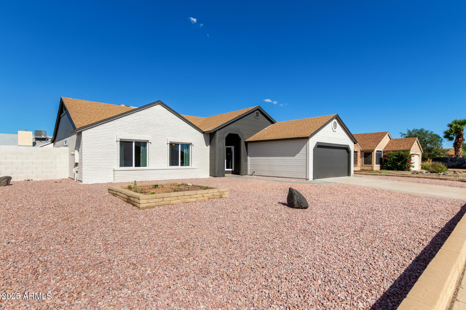 6320 W DEL MAR Lane