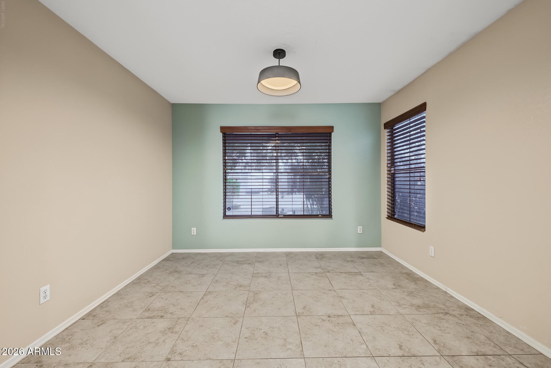 11166 W MOUNTAIN VIEW Drive