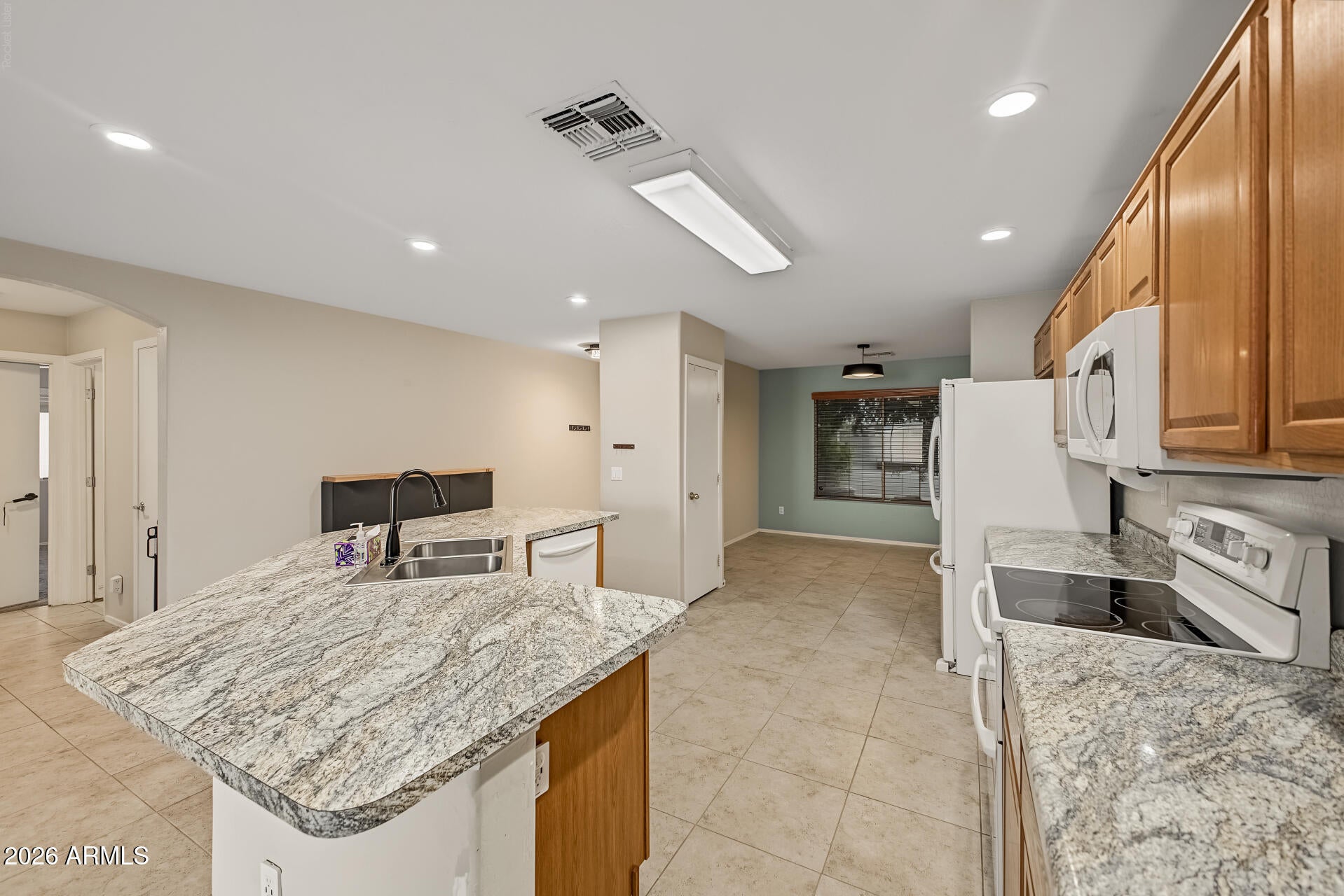 11166 W MOUNTAIN VIEW Drive