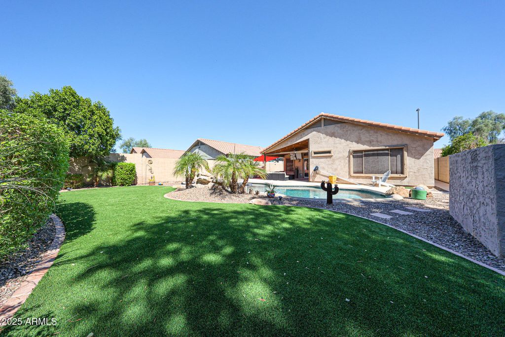 Photo of 1124 N Seton Avenue, Gilbert, AZ 85234 (MLS # 6921133)