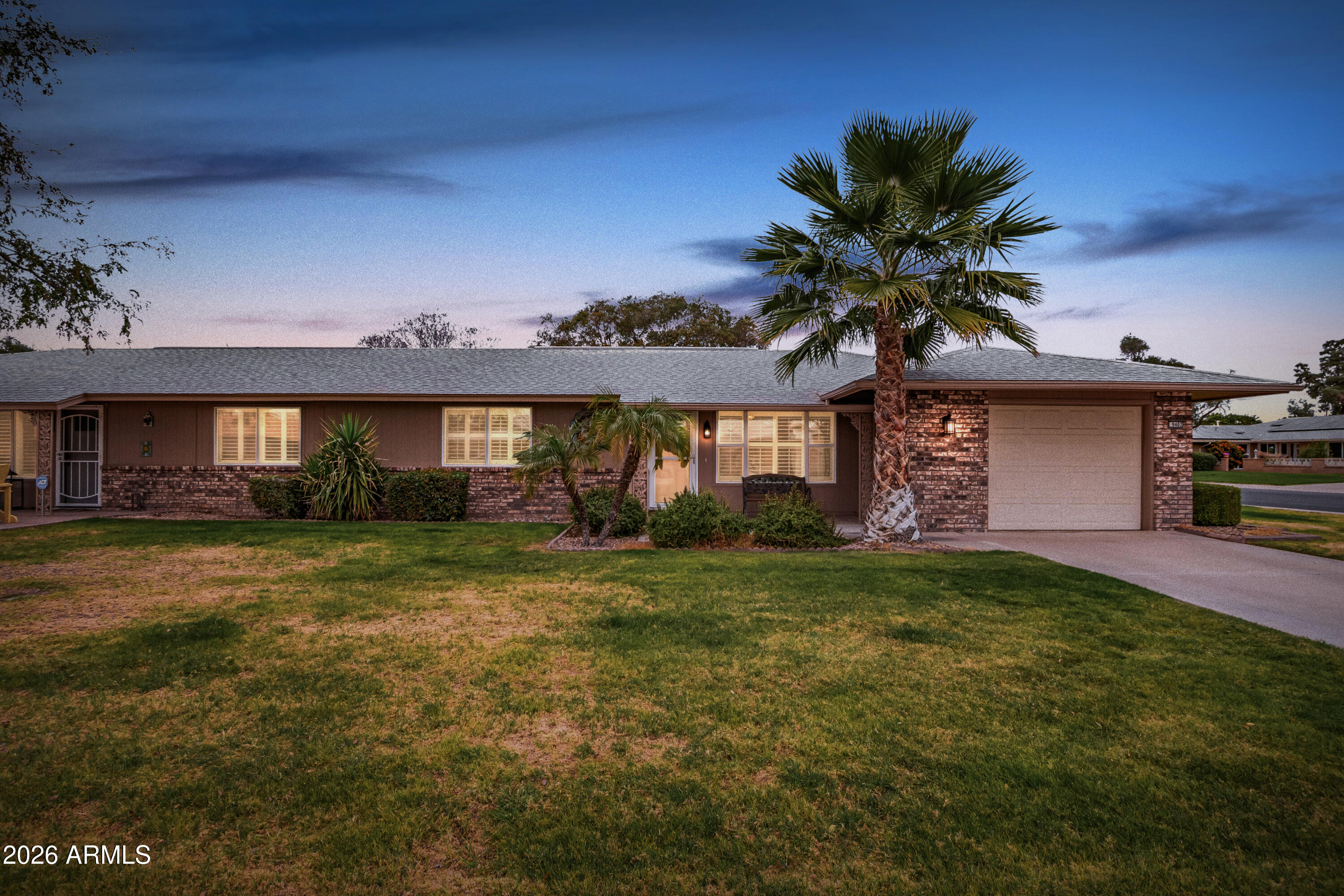 9402 W LONG HILLS Drive