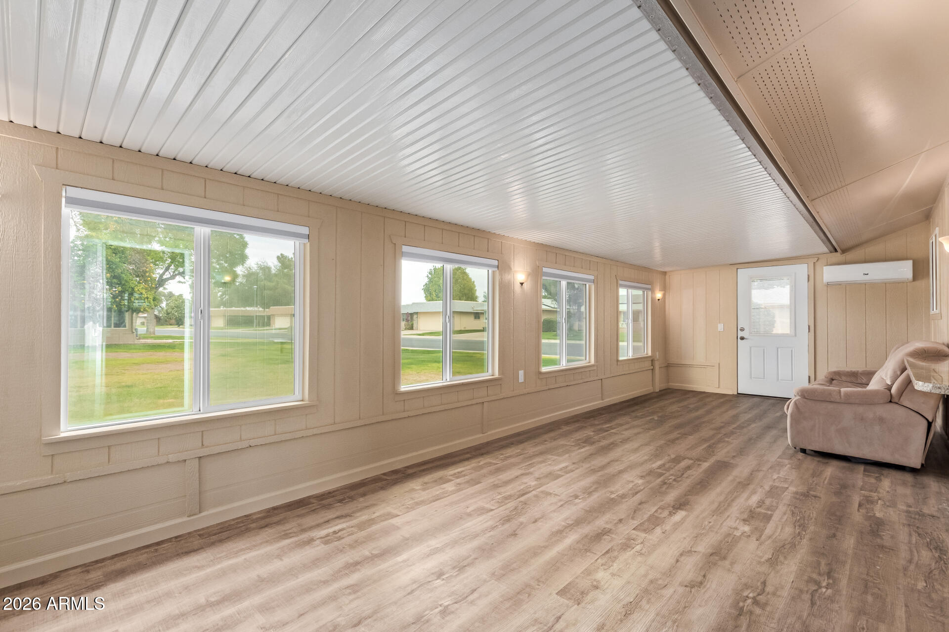 9402 W LONG HILLS Drive