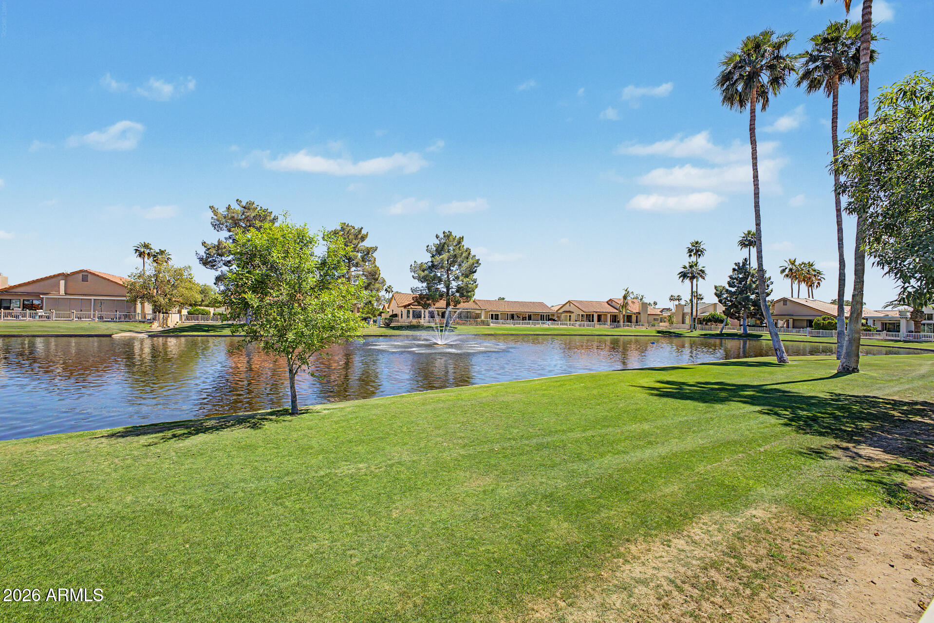 25241 S HOLLYGREEN Drive