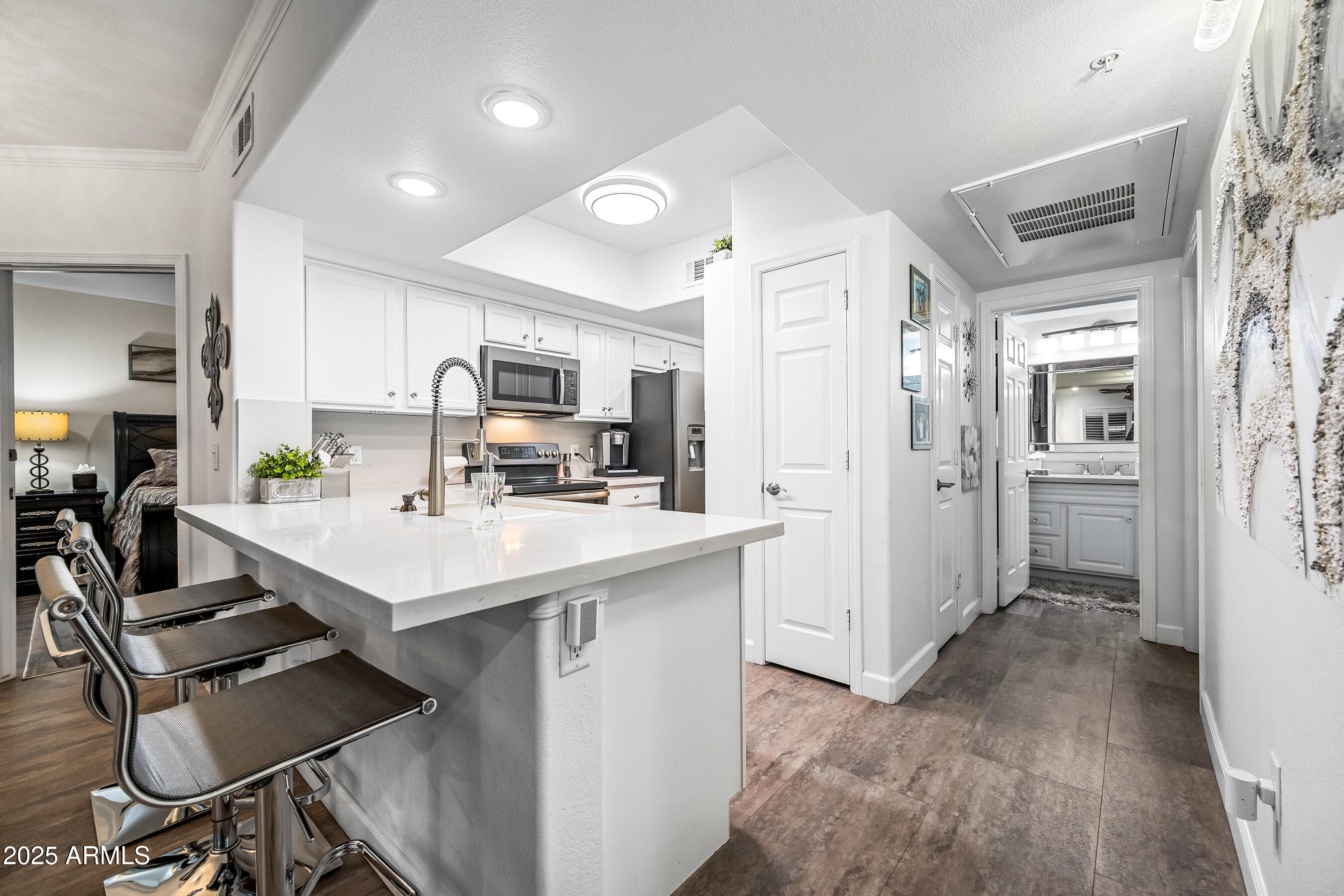 15095 N Thompson Peak Parkway 2046