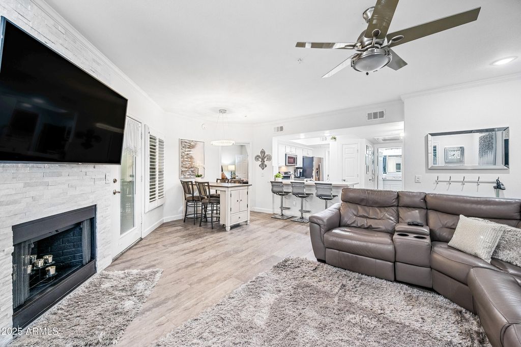 Photo of 15095 N Thompson Peak Parkway #2046, Scottsdale, AZ 85260 (MLS # 6956397)