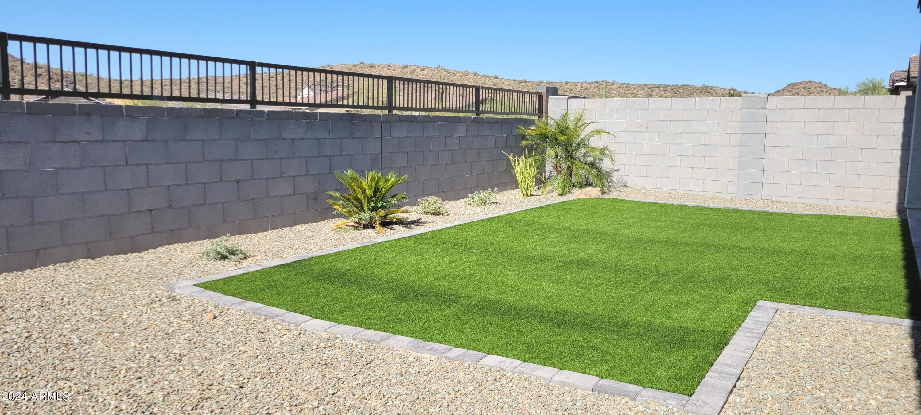 13573 W SHIFTING SANDS Drive