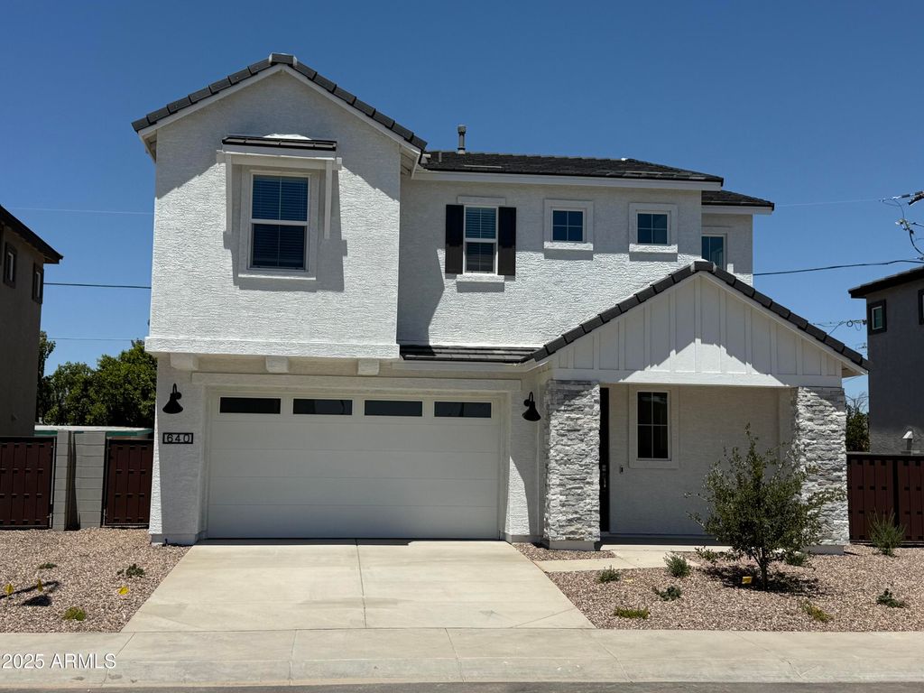 Photo of 640 W Laredo Street, Chandler, AZ 85225 (MLS # 6924608)