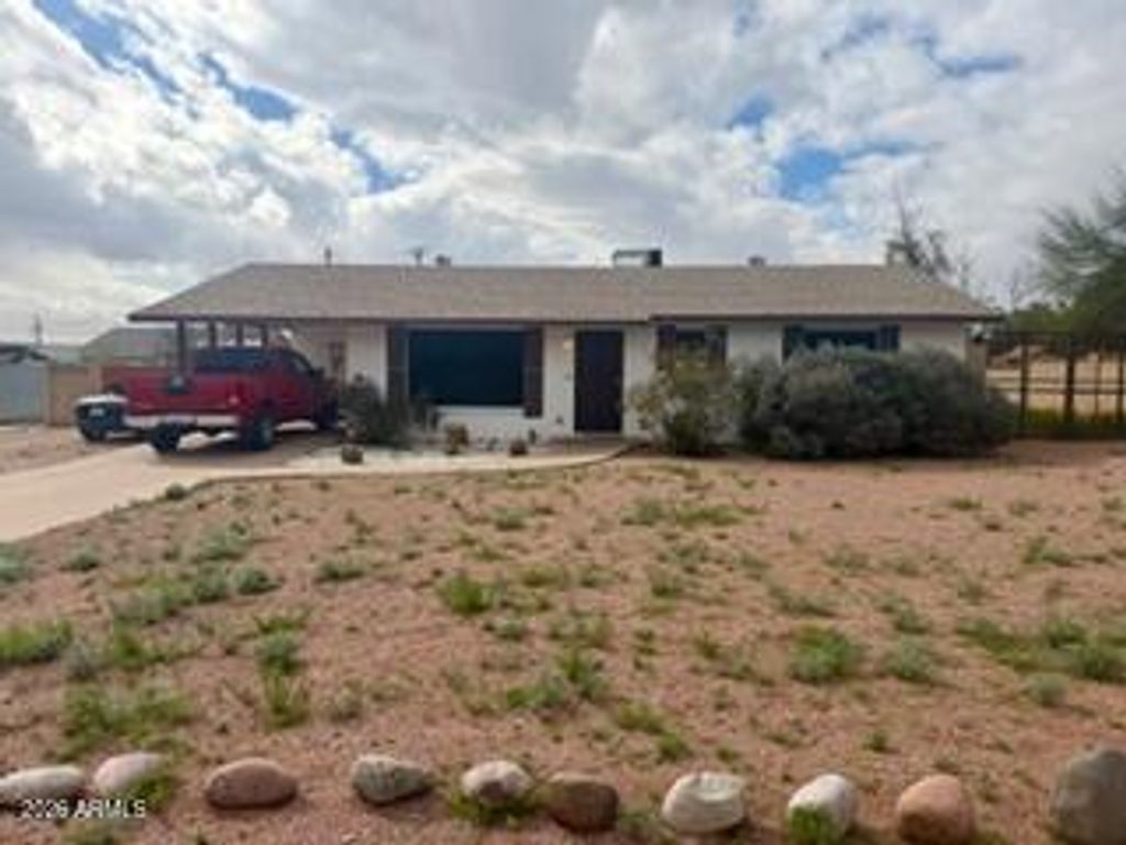 Photo of 286 N Thunderbird Drive, Apache Junction, AZ 85120 (MLS # 6986996)