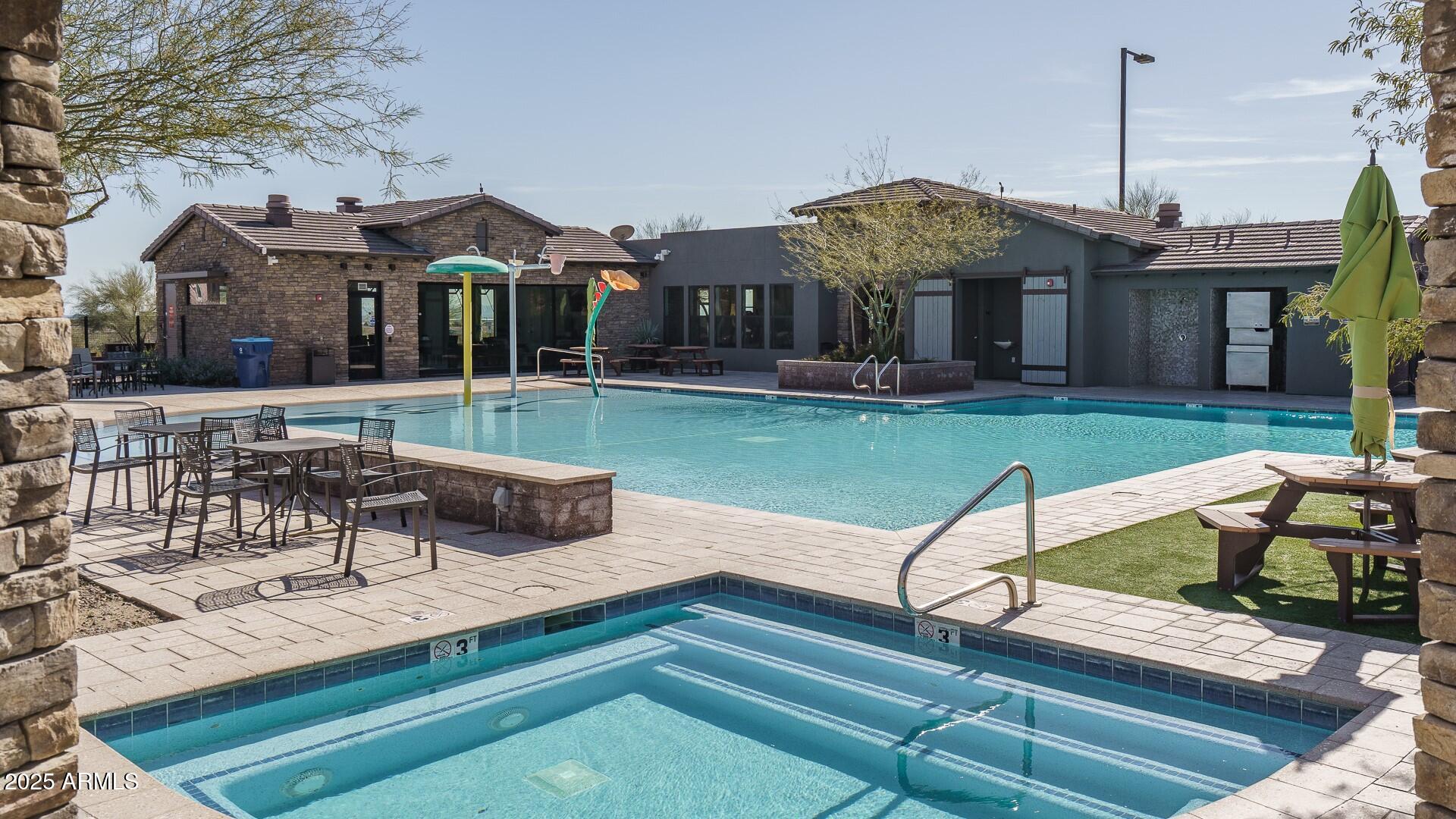 21413 W Roanoke Avenue