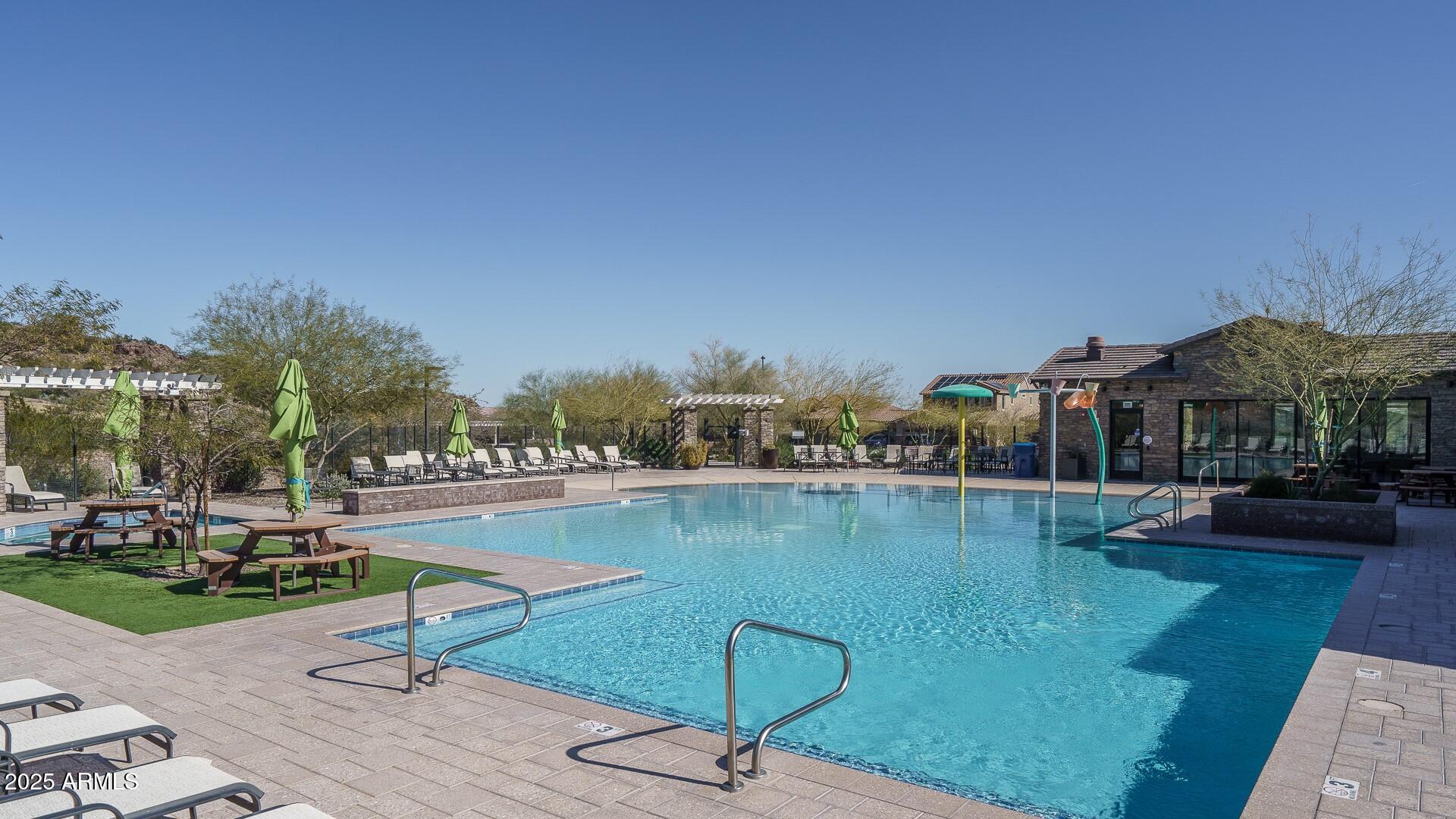 21413 W Roanoke Avenue