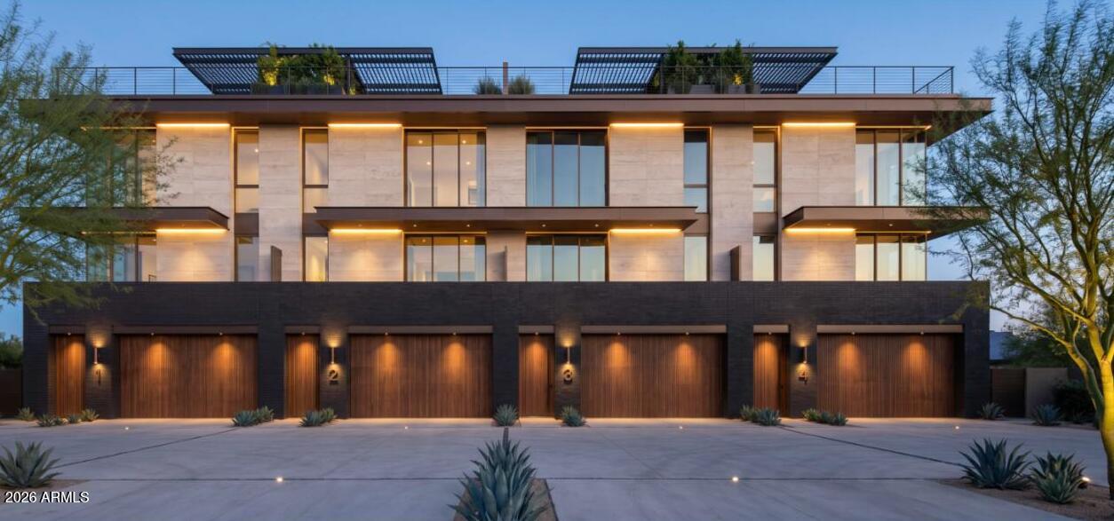 919 S WILSON Street -
