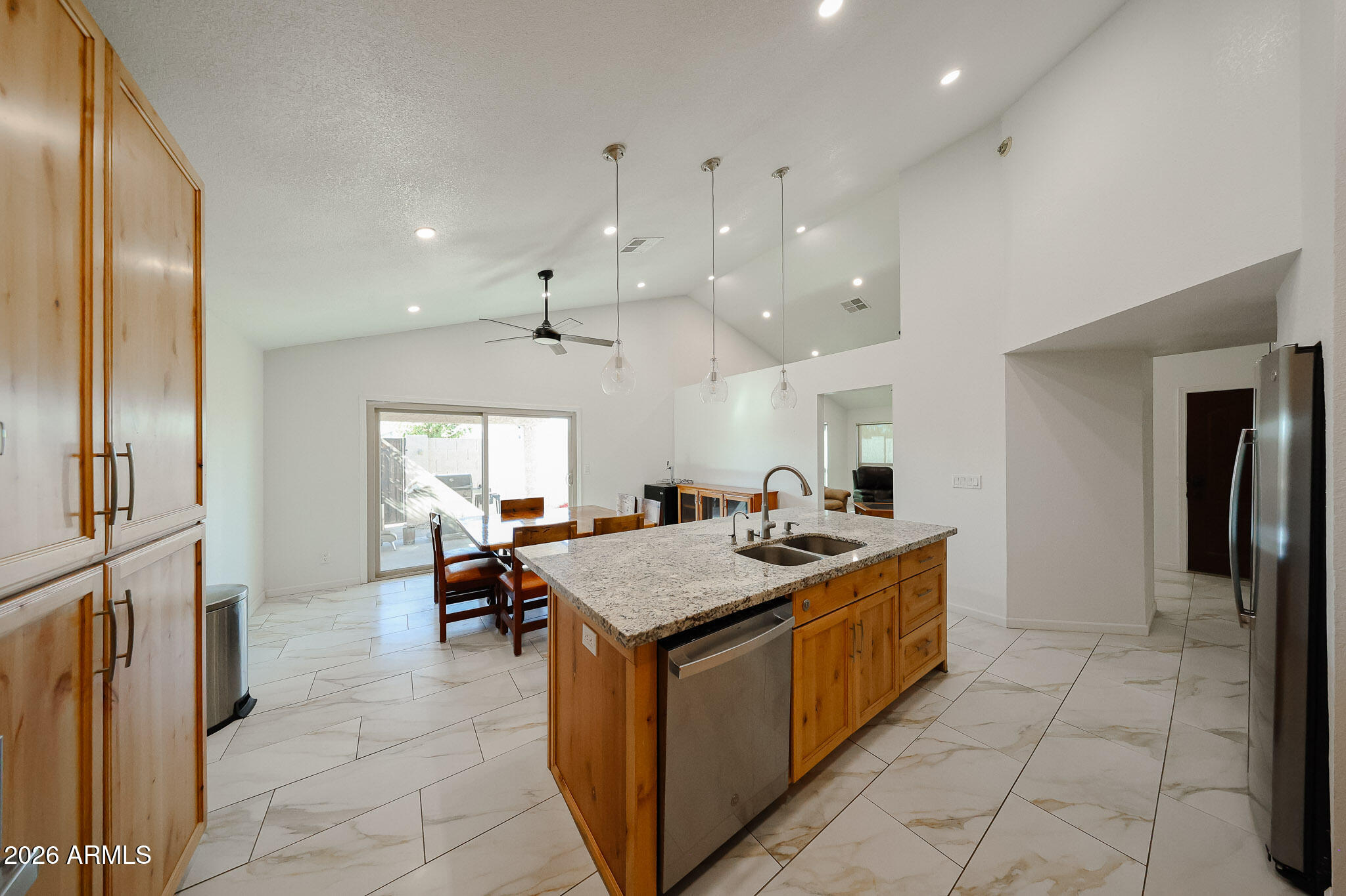 1646 N COMANCHE Drive